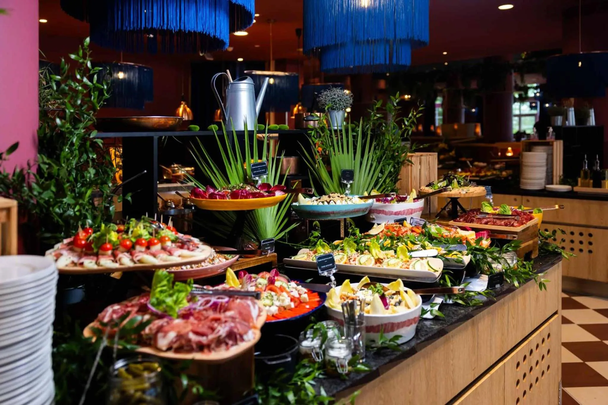 Food in Grand Magic Hotel Marne La Vallée