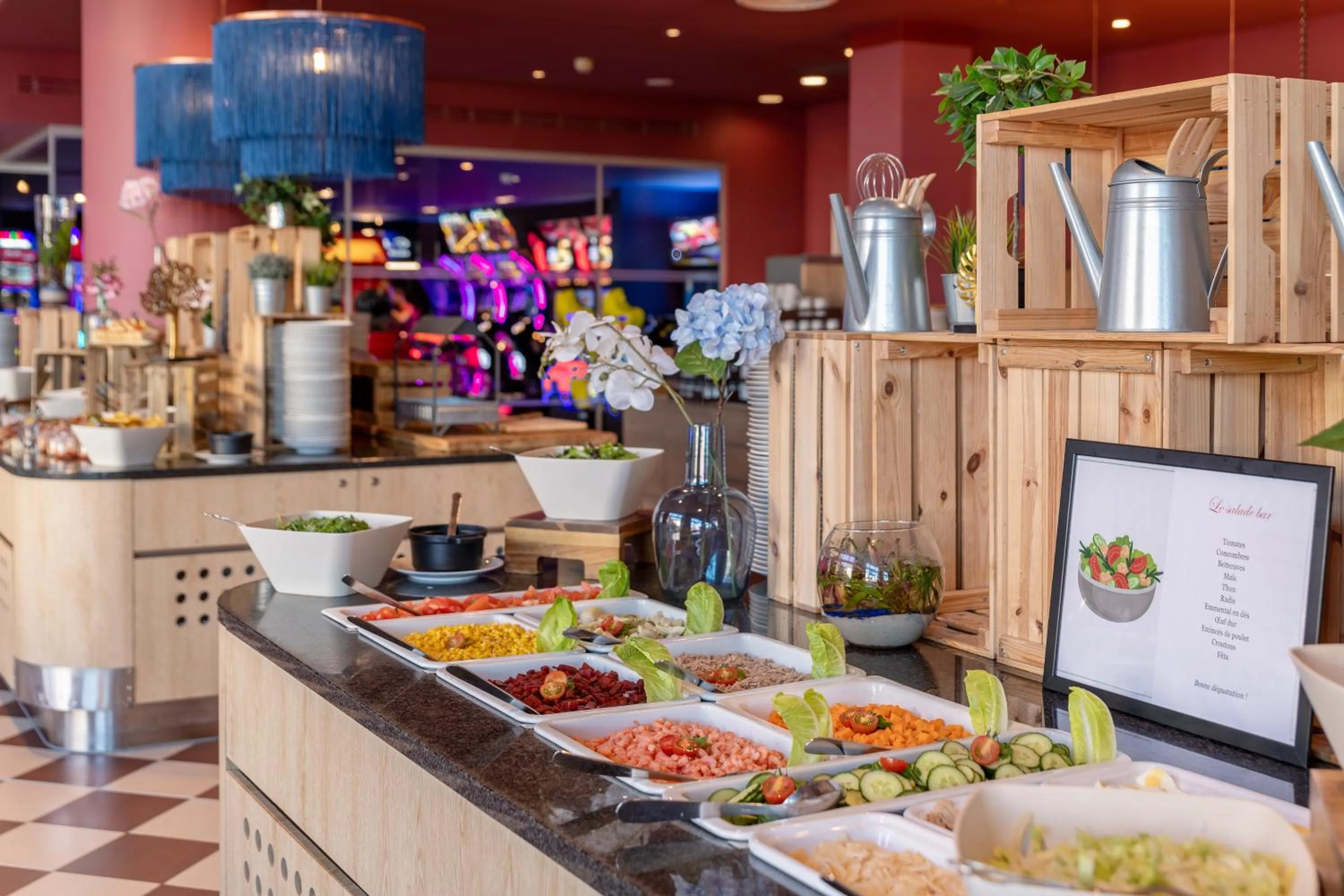 Restaurant/places to eat in Grand Magic Hotel Marne La Vallée