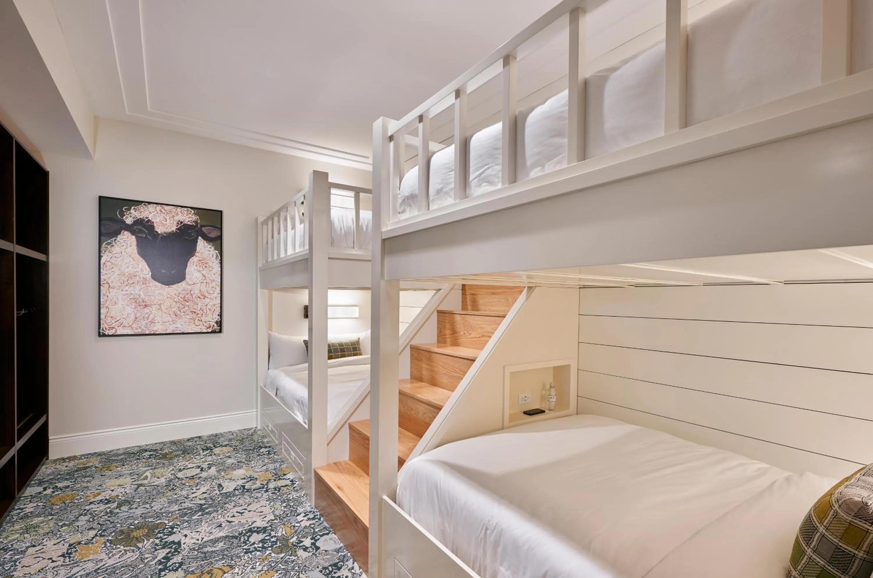 Bedroom, Bed in The Inn at Meadowbrook