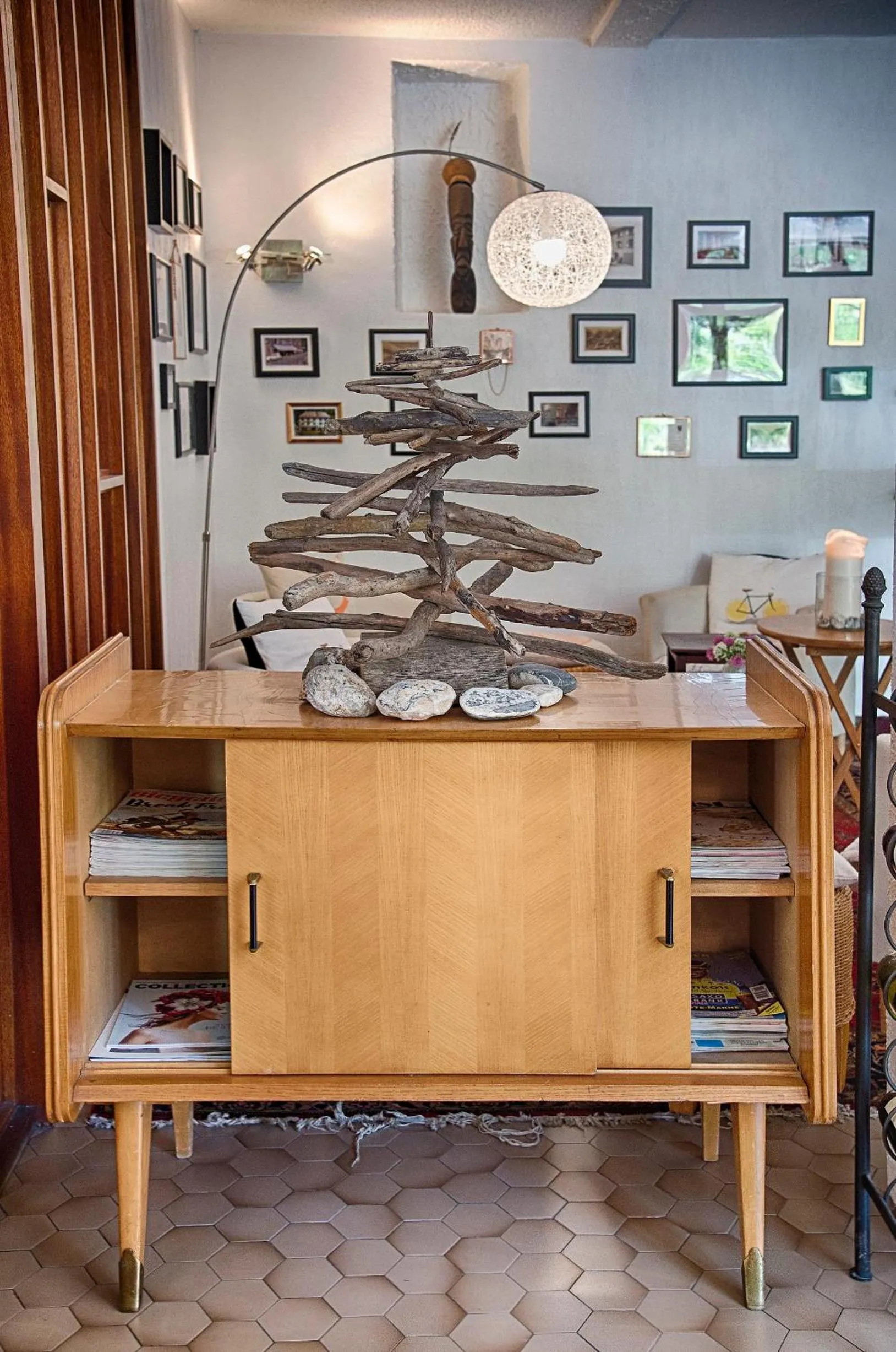 Lounge or bar in Hôtel Le Cassini