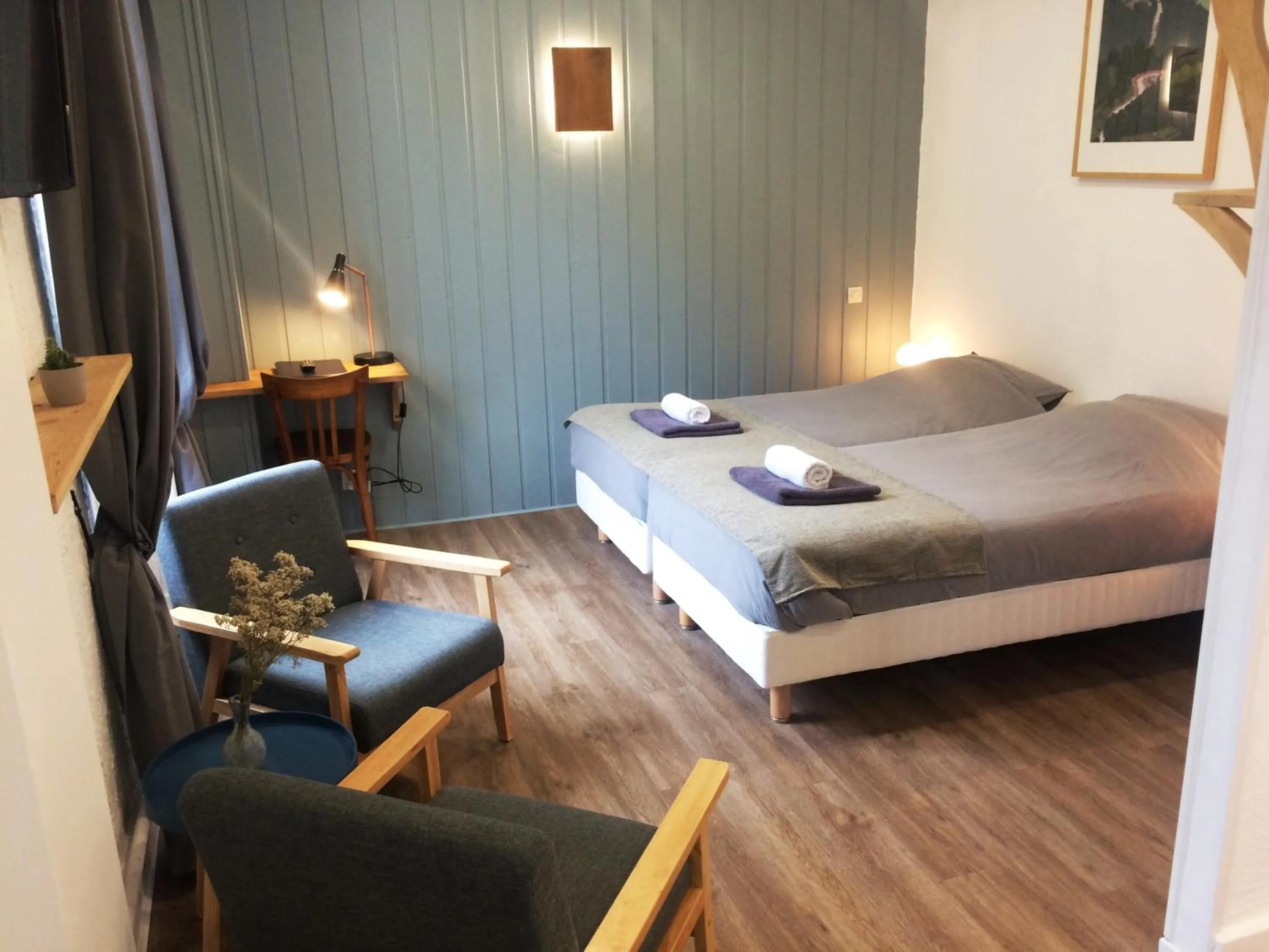 Bedroom, Bed in Hôtel Le Cassini