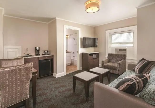 Living room in Worldmark San Francisco