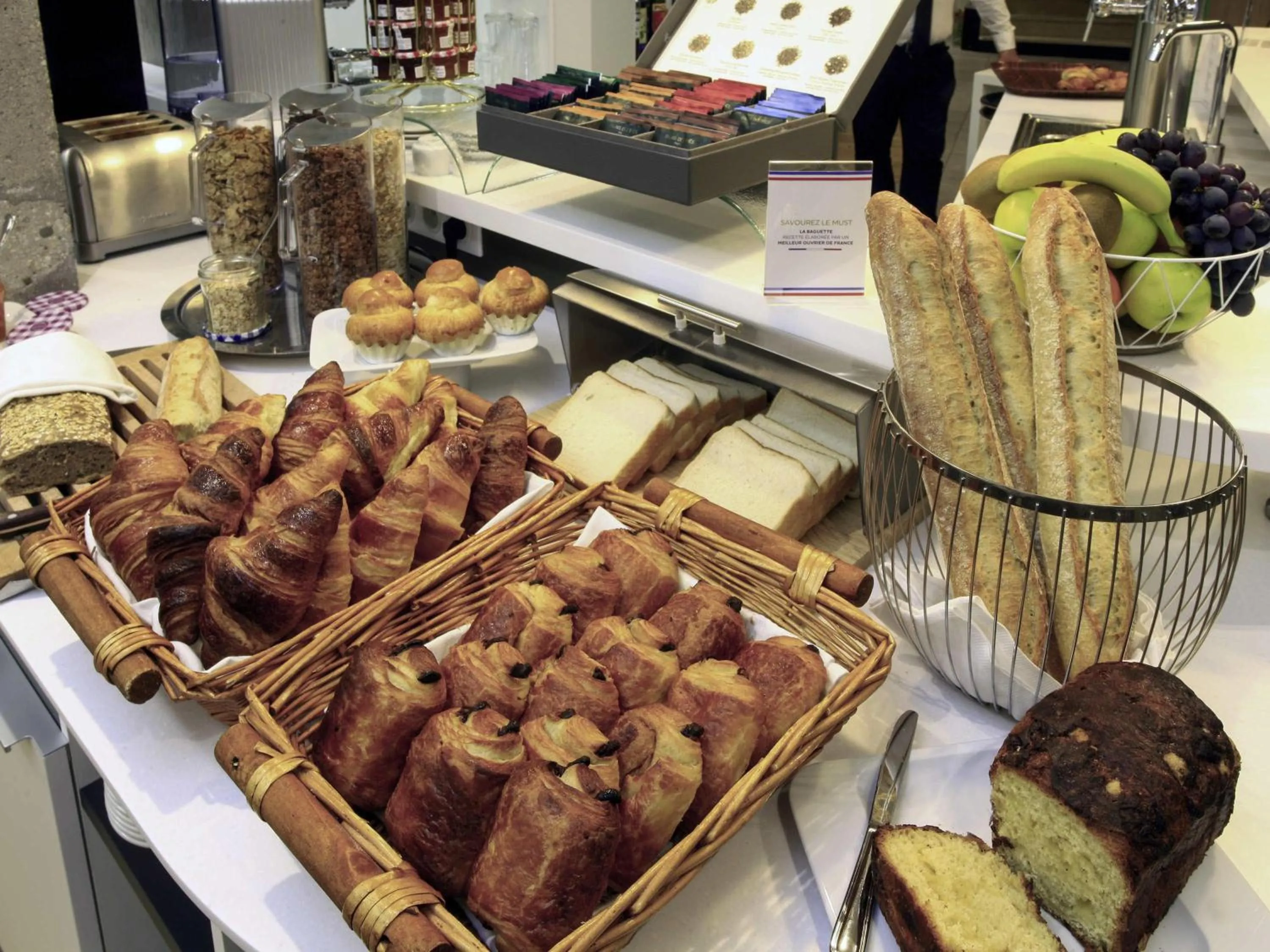 Breakfast in Mercure Castres L'Occitan