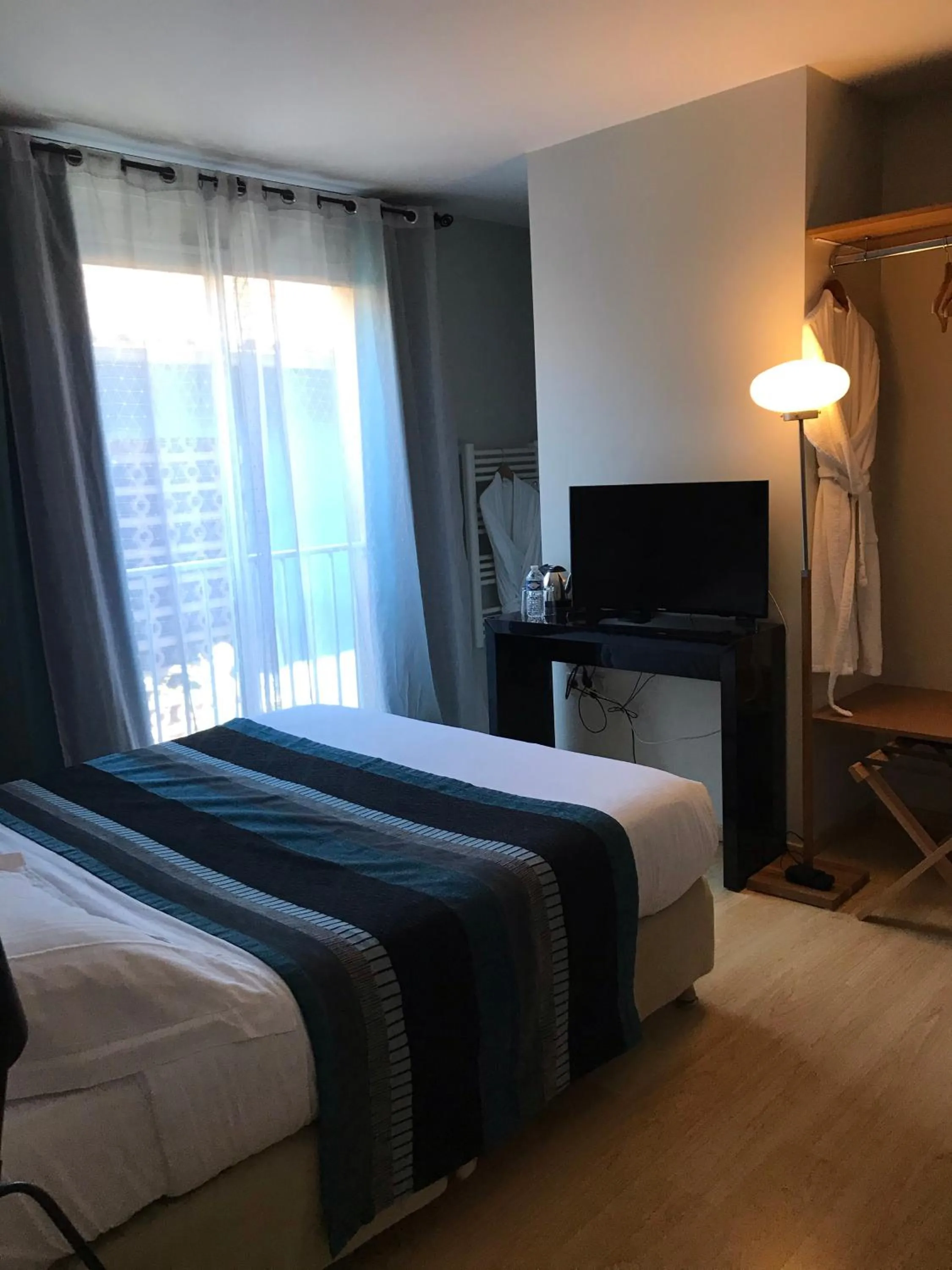 Photo of the whole room, Bed in Logis Au Canard Gourmand