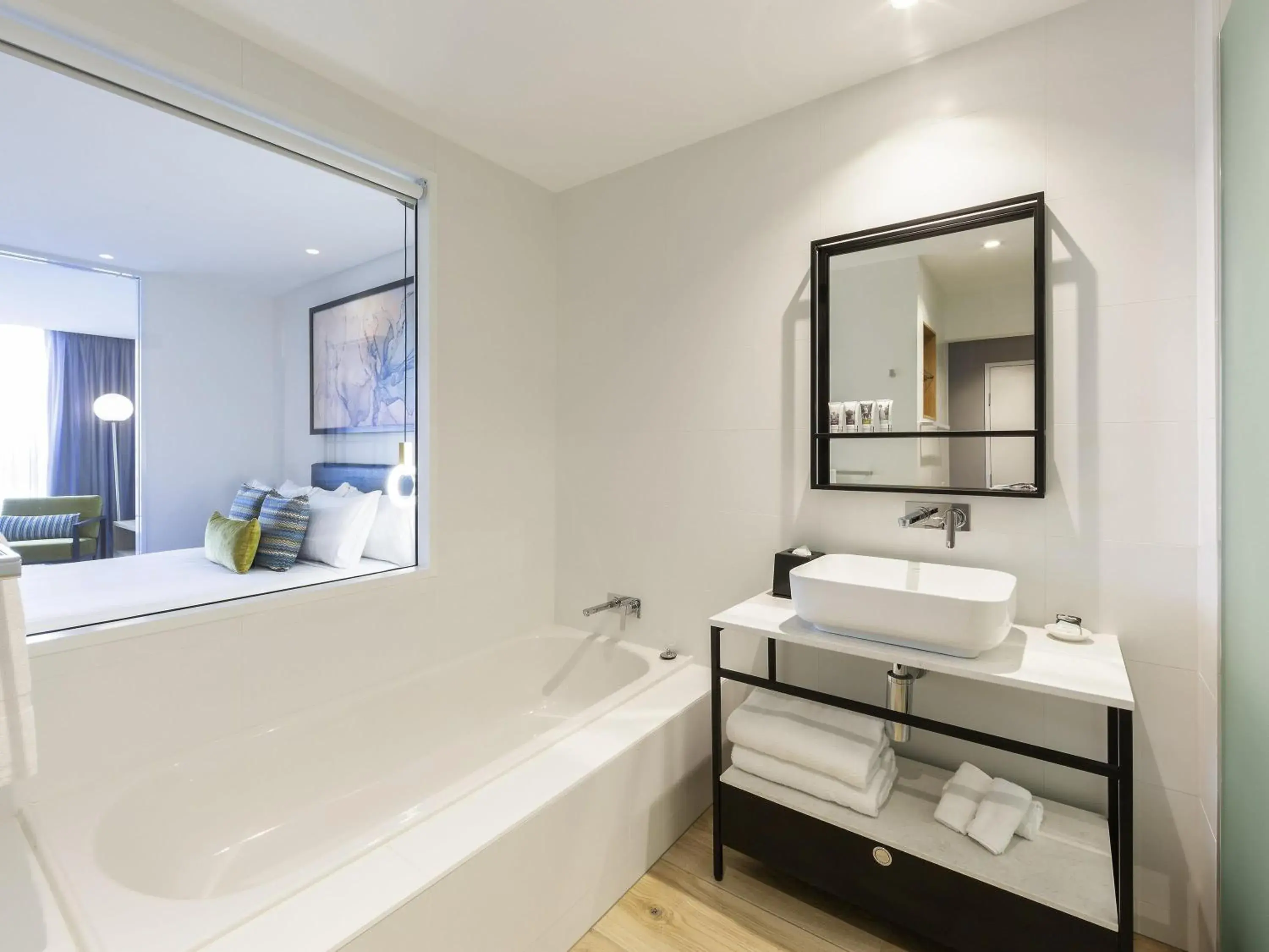 Executive King Studio with Sofa Bed in Mercure Canberra Belconnen Executive King Studio with Sofa Bed in Mercure Canberra Belconnen