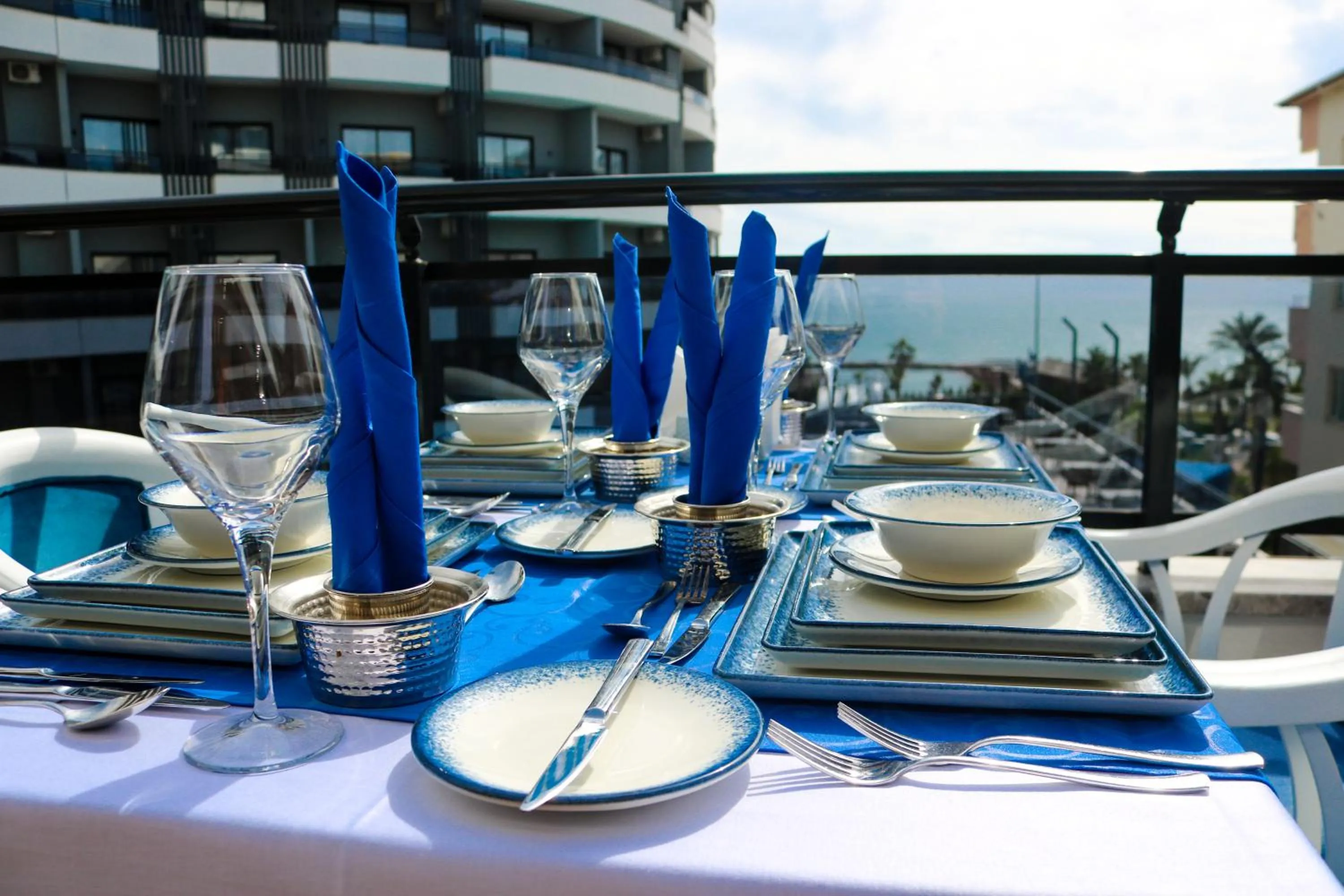 Restaurant/places to eat in Noxinn Deluxe Hotel - Ultra All Inclusive