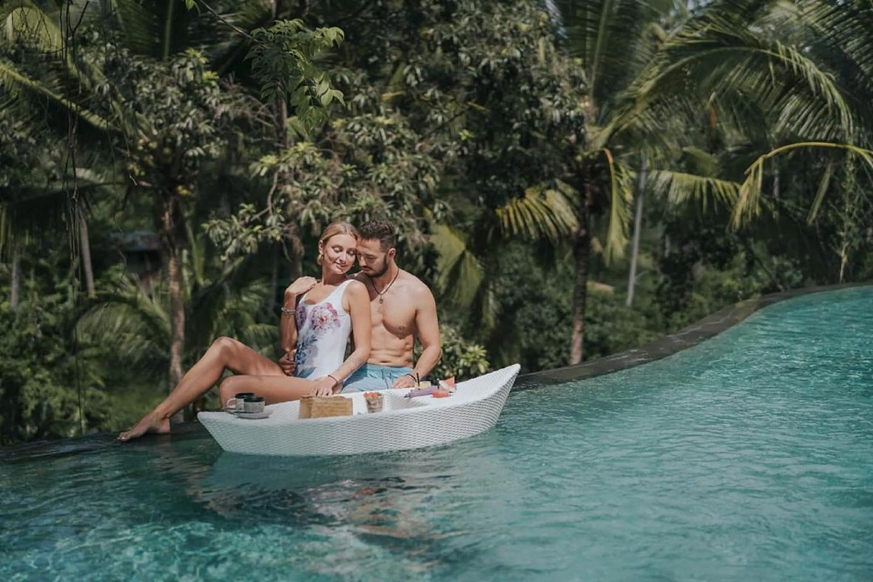 Food and drinks in Adiwana Unagi Suites