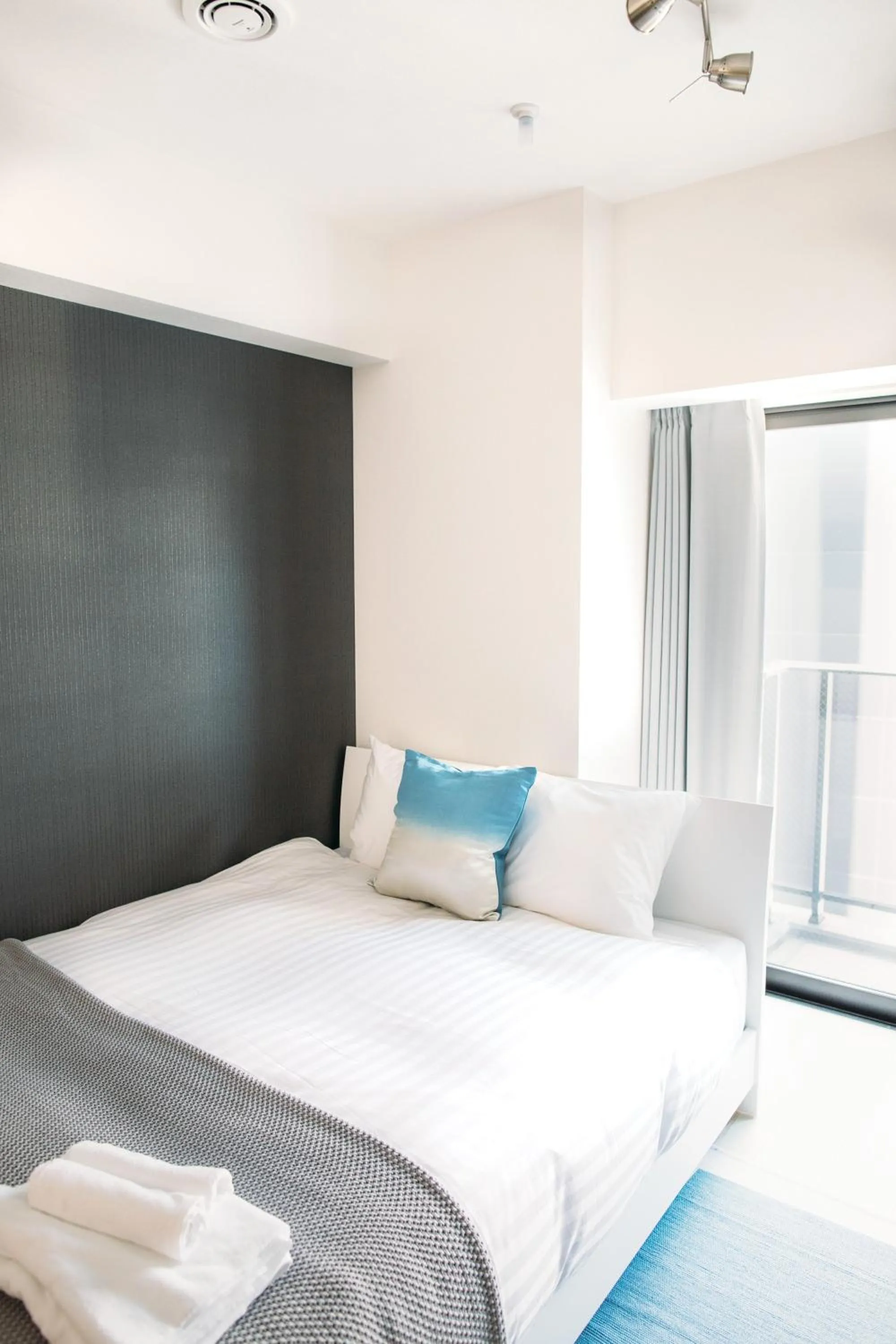 Bed in Dash Living Nihonbashi