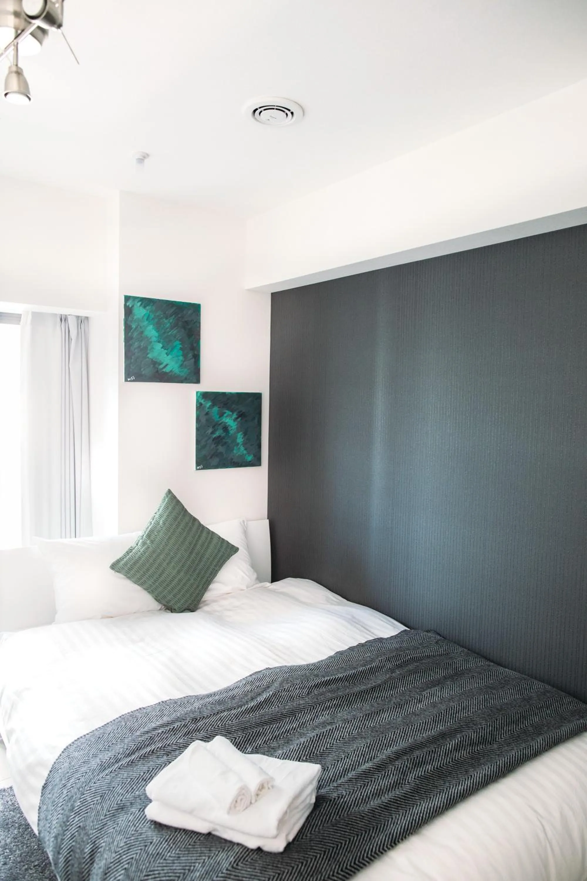 Bed in Dash Living Nihonbashi