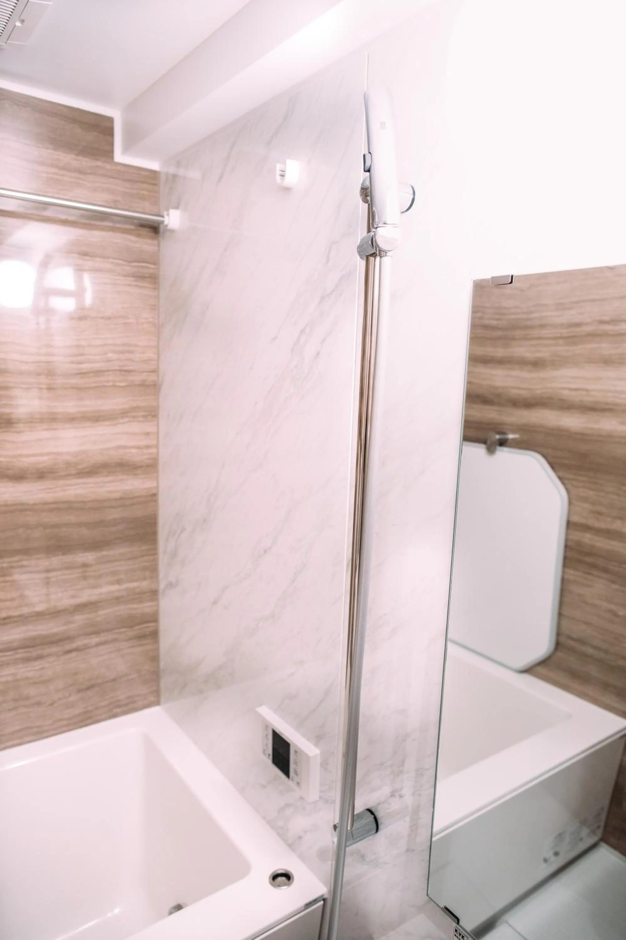 Shower in Dash Living Nihonbashi