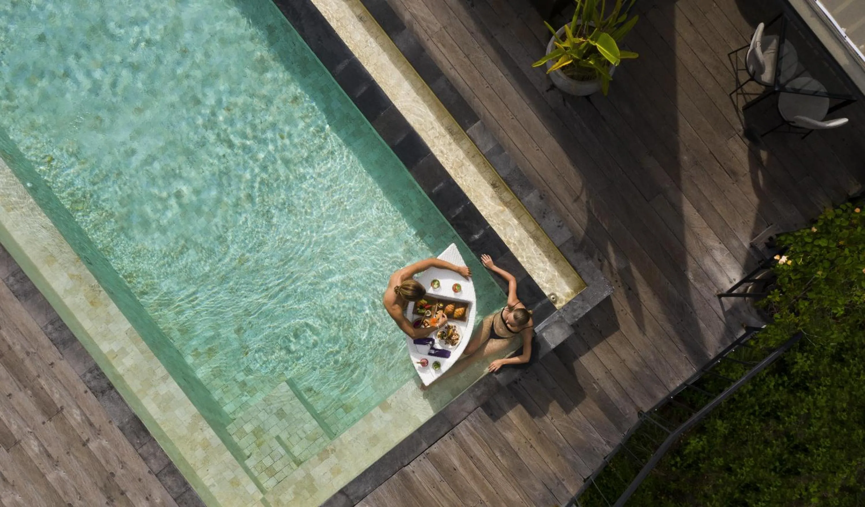 Restaurant/places to eat in Adiwana Warnakali Resort