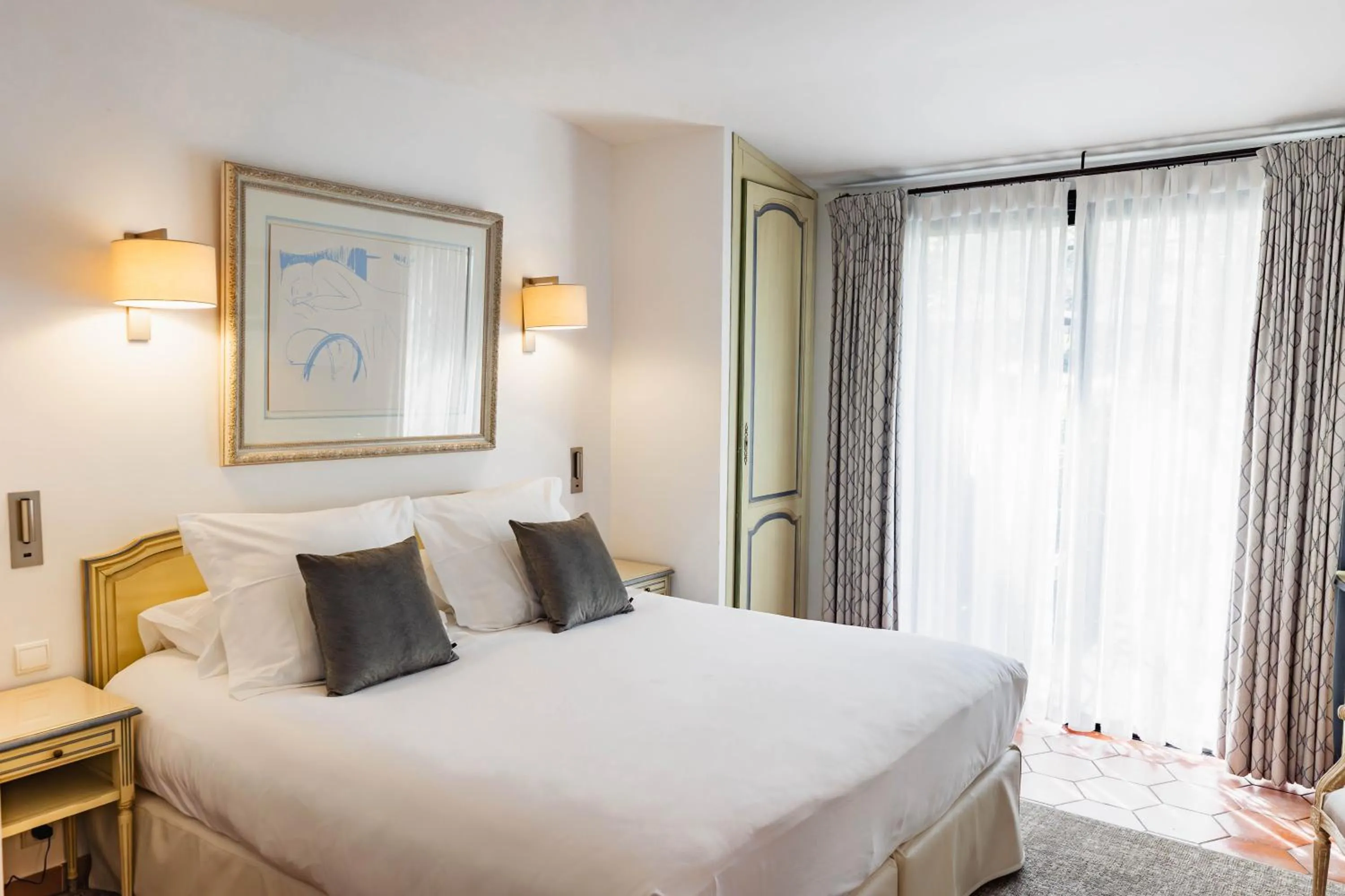 Photo of the whole room, Bed in Du Côté Des Olivades