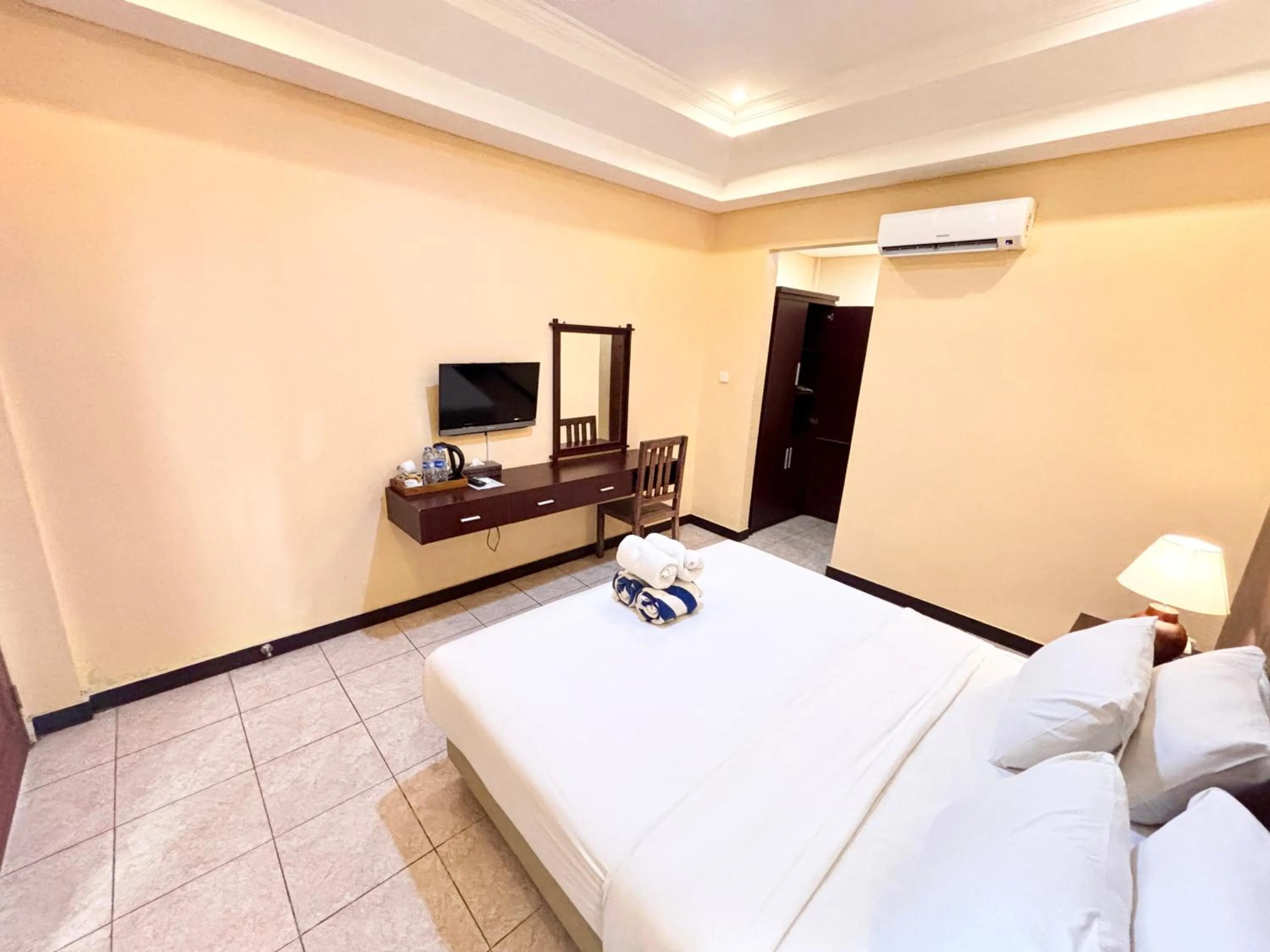 Bed in Segara Agung Boutique Hotel