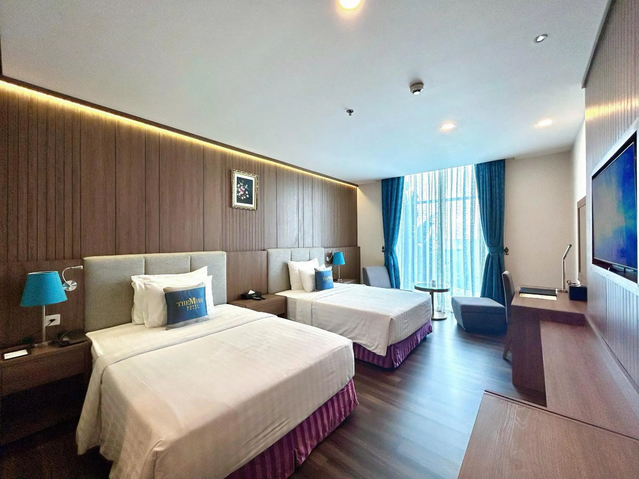 Bed in The Mira Hotel