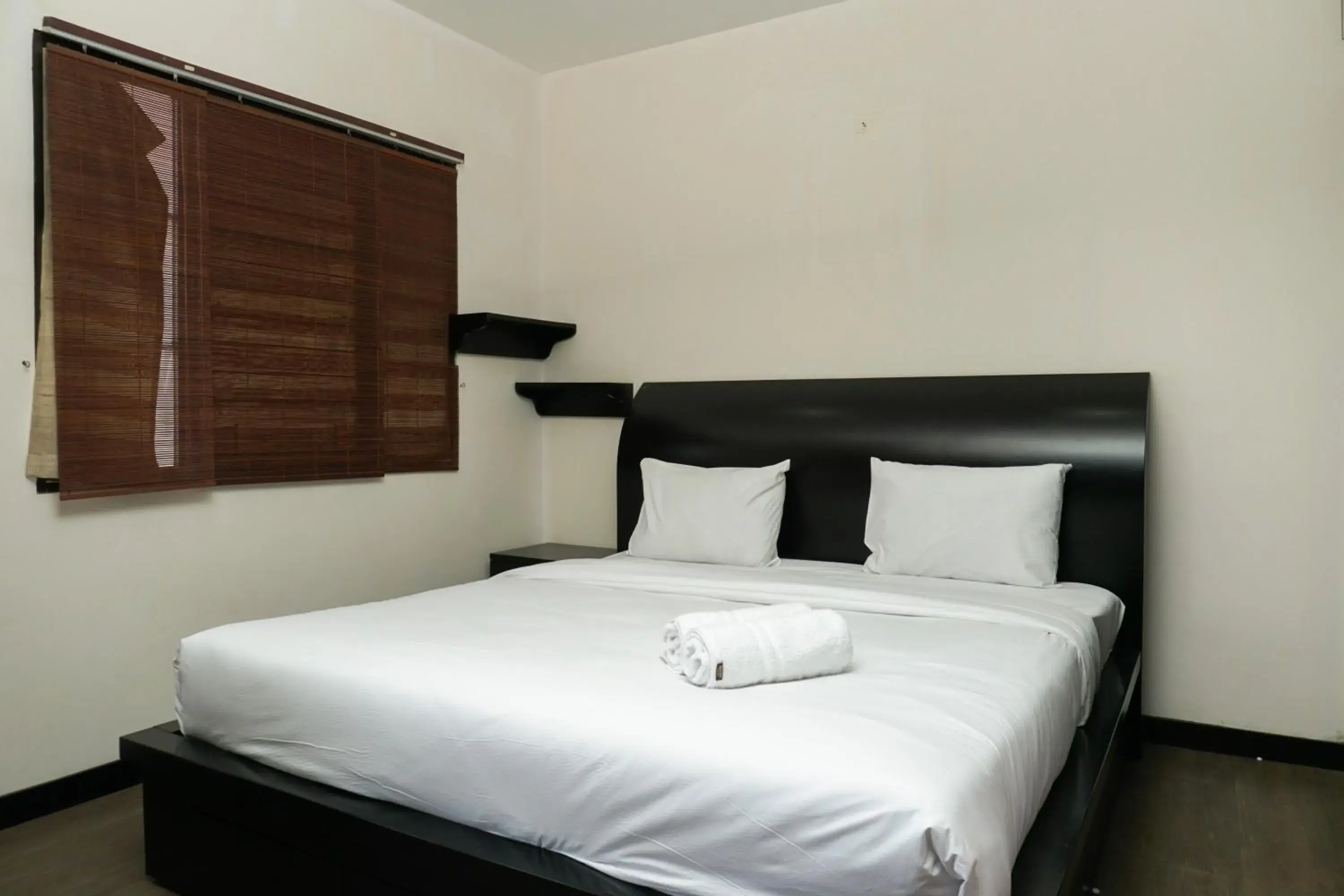 Big and Cozy Studio Apartment at Puri Garden By Travelio Big and Cozy Studio Apartment at Puri Garden By Travelio