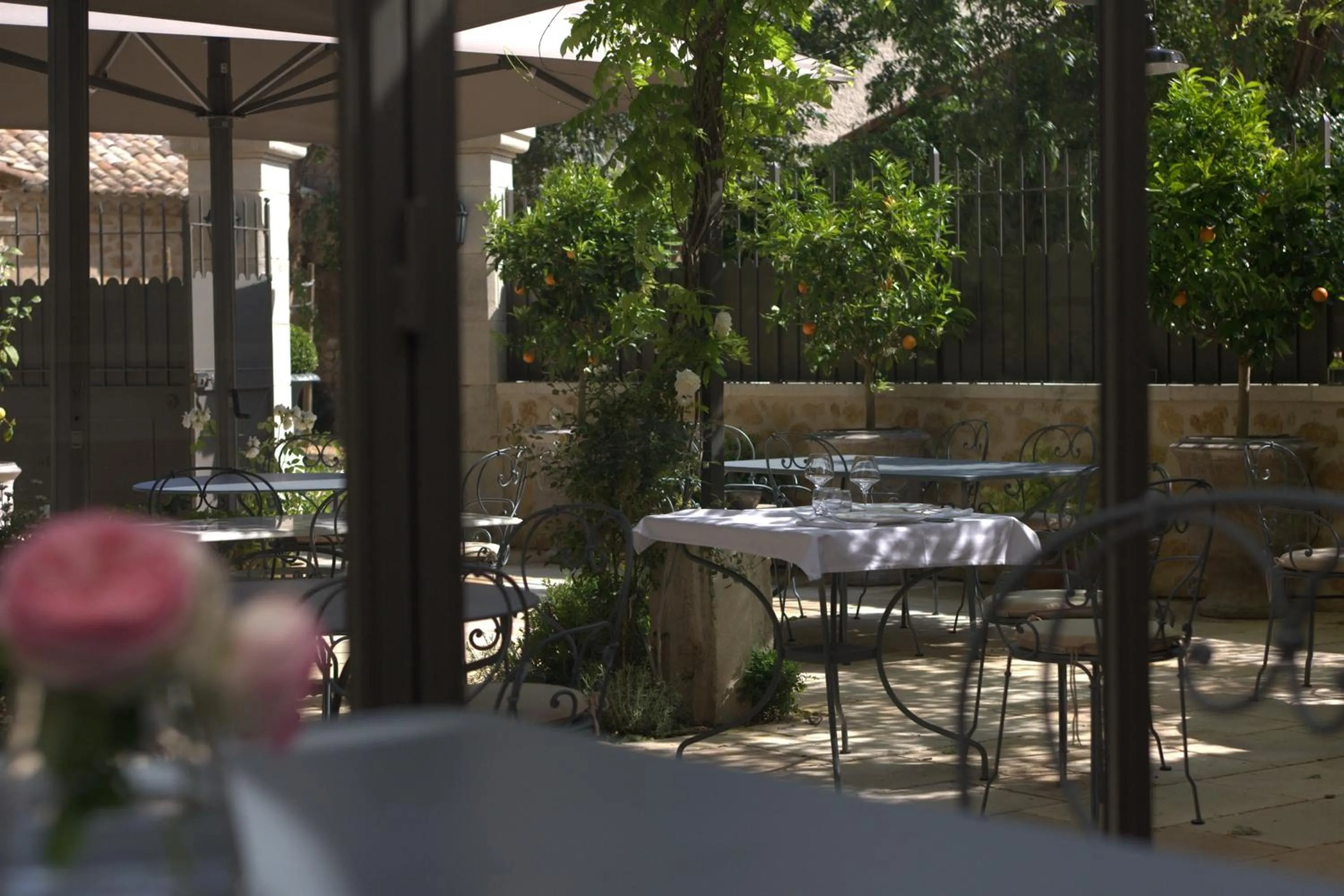 Restaurant/places to eat in La Bastide de Boulbon