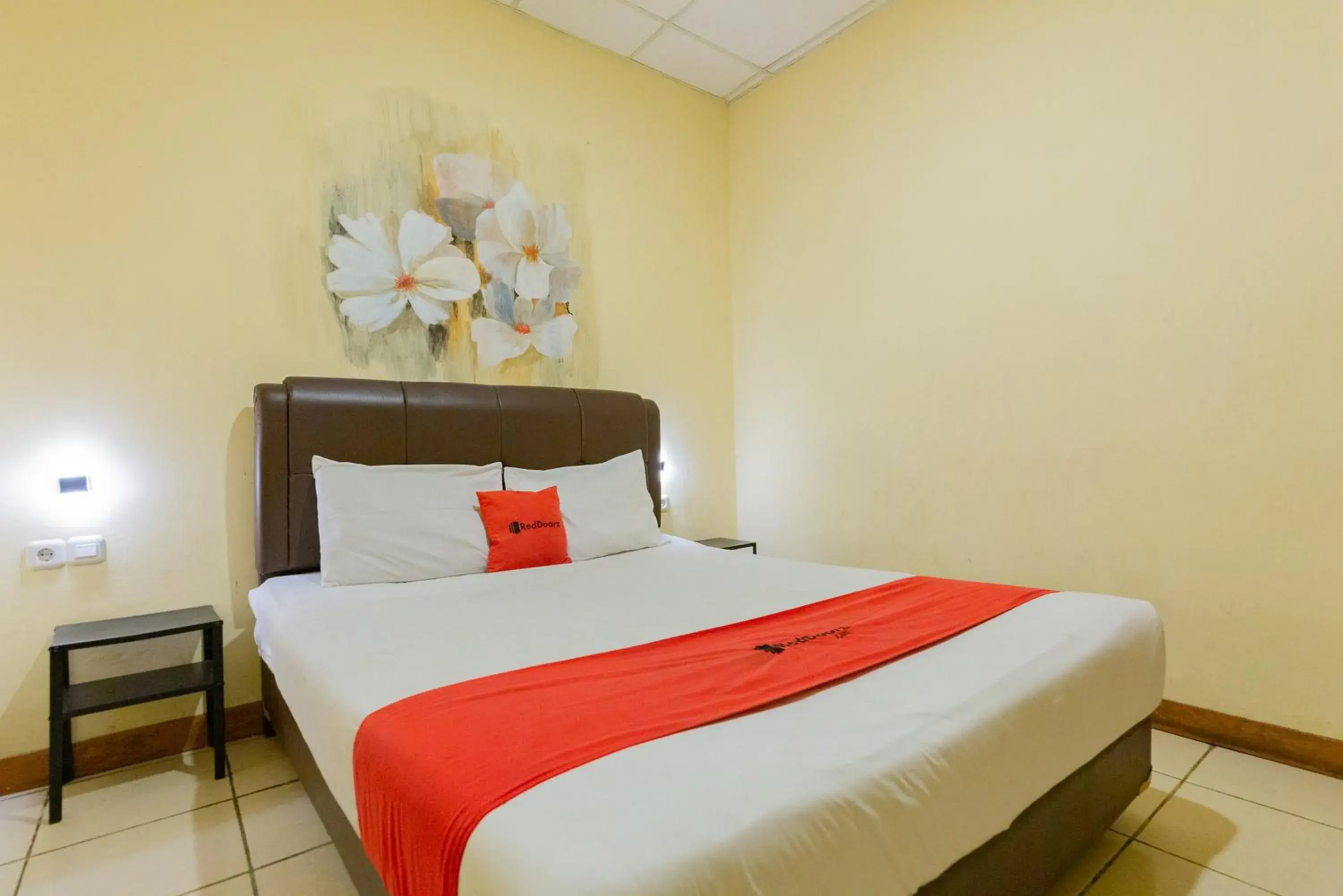 RedDoorz @ Iodium Residence Cikarang RedDoorz @ Iodium Residence Cikarang