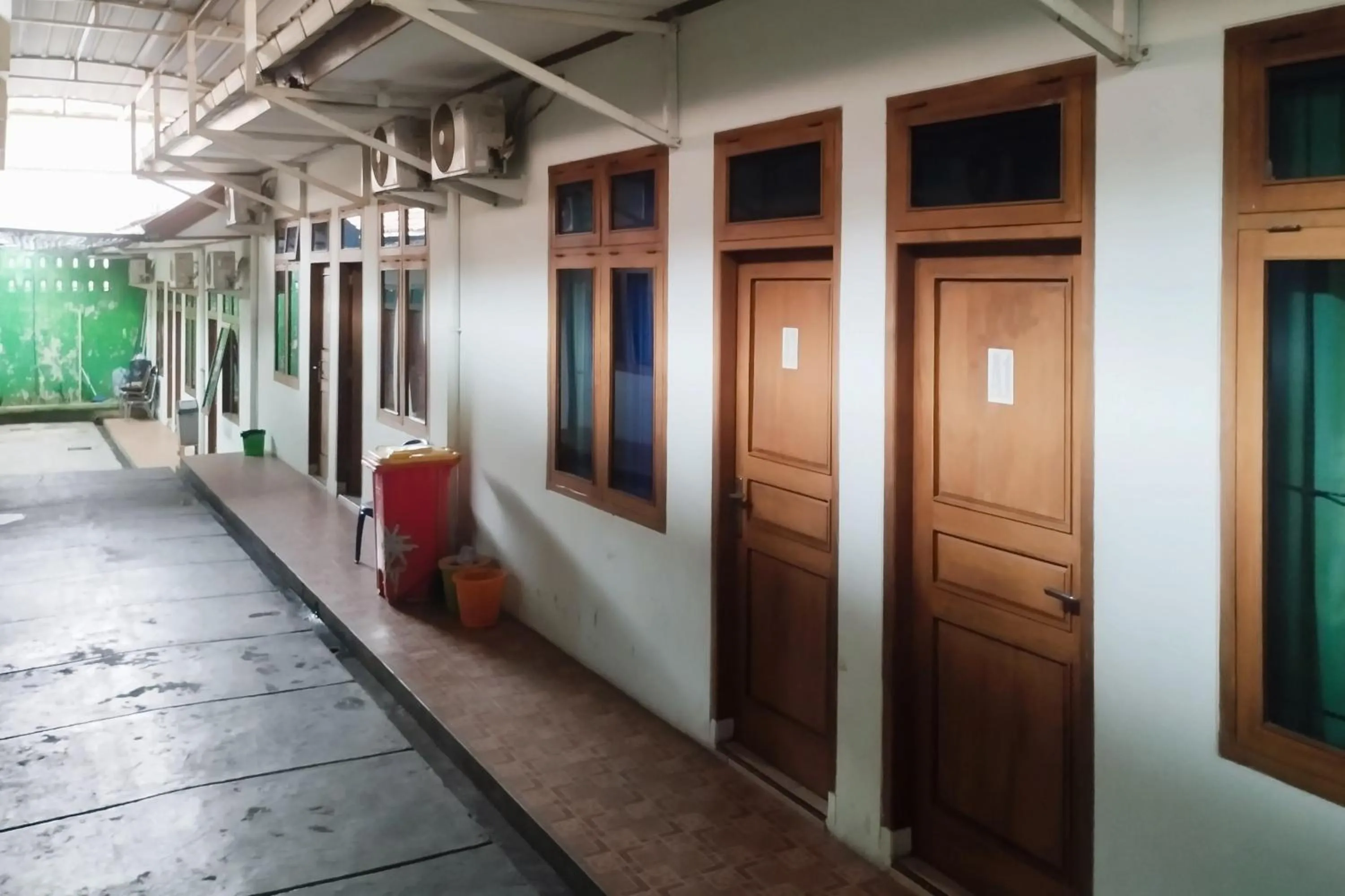 RedDoorz at Guesthouse Oemah Opa Metro Lampung