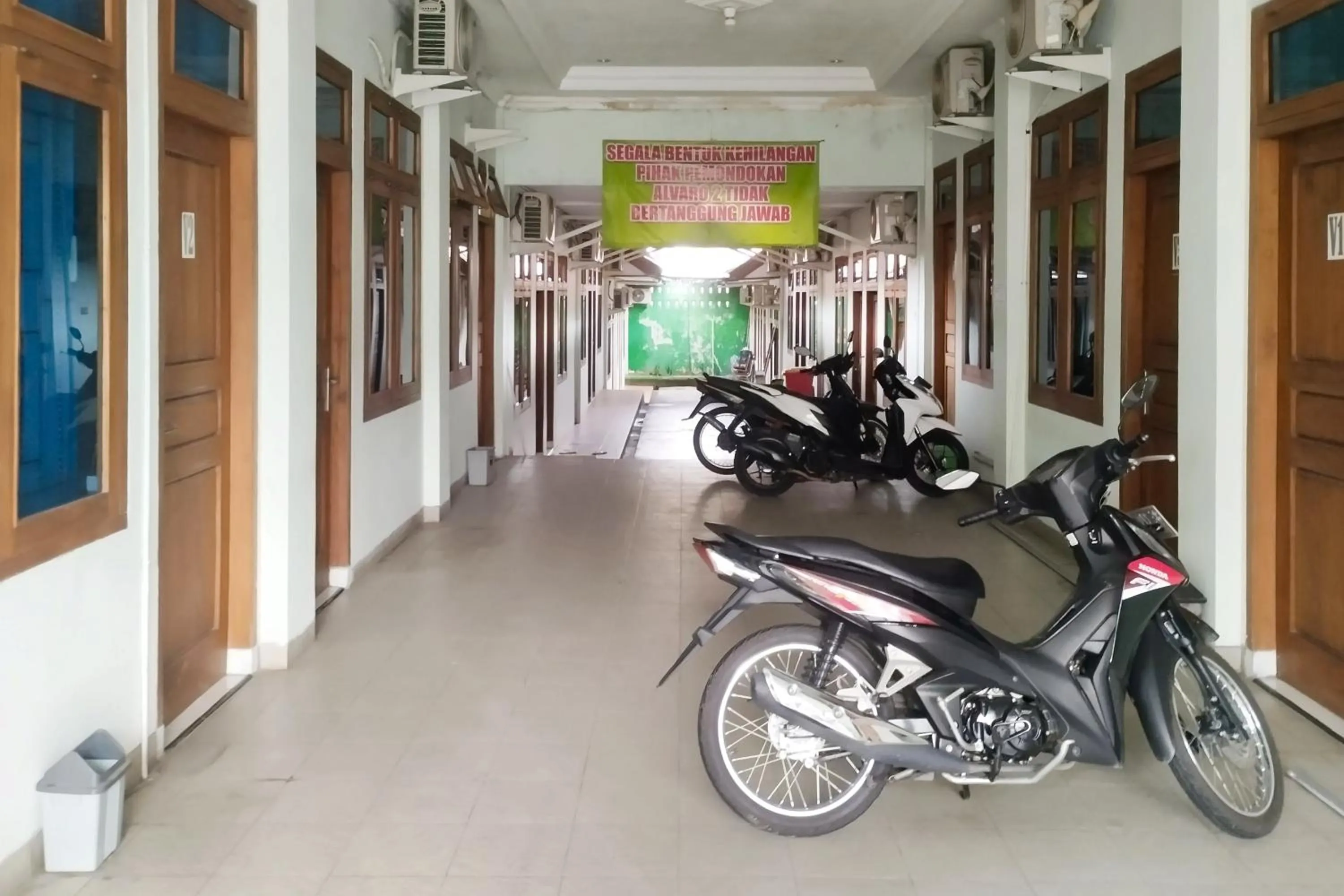 RedDoorz at Guesthouse Oemah Opa Metro Lampung