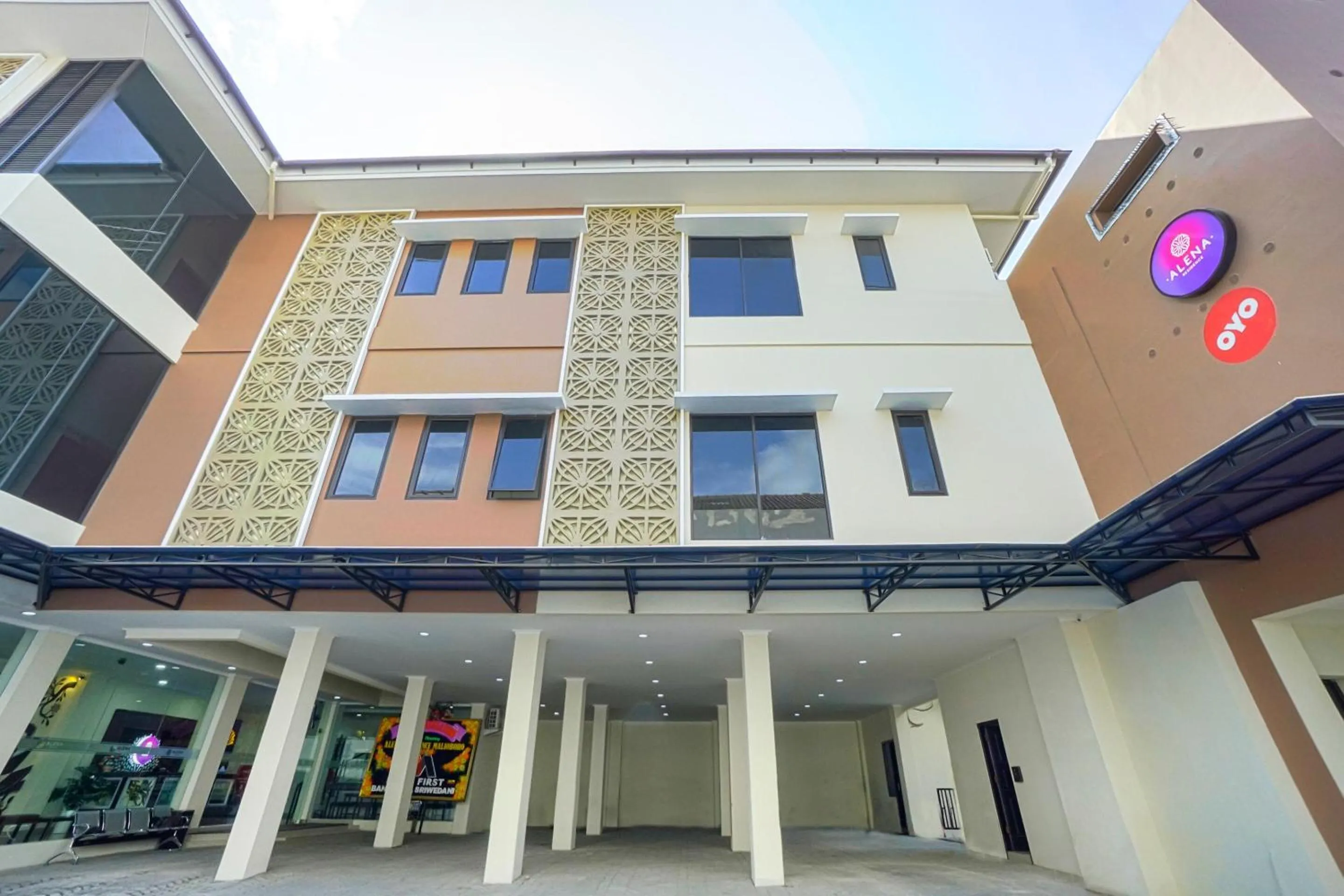 Facade/entrance in Collection O Yogyakarta near Jalan Malioboro formerly Alena Residence