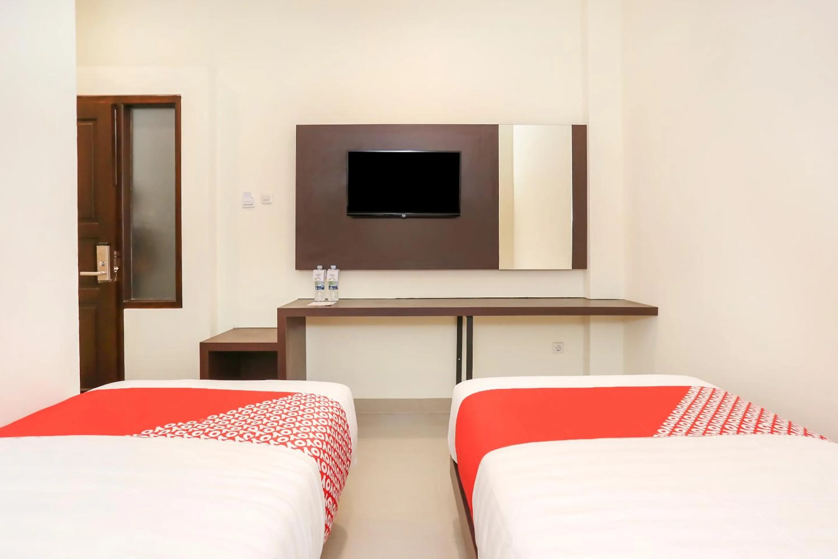 Bedroom, Bed in Collection O Yogyakarta near Jalan Malioboro formerly Alena Residence