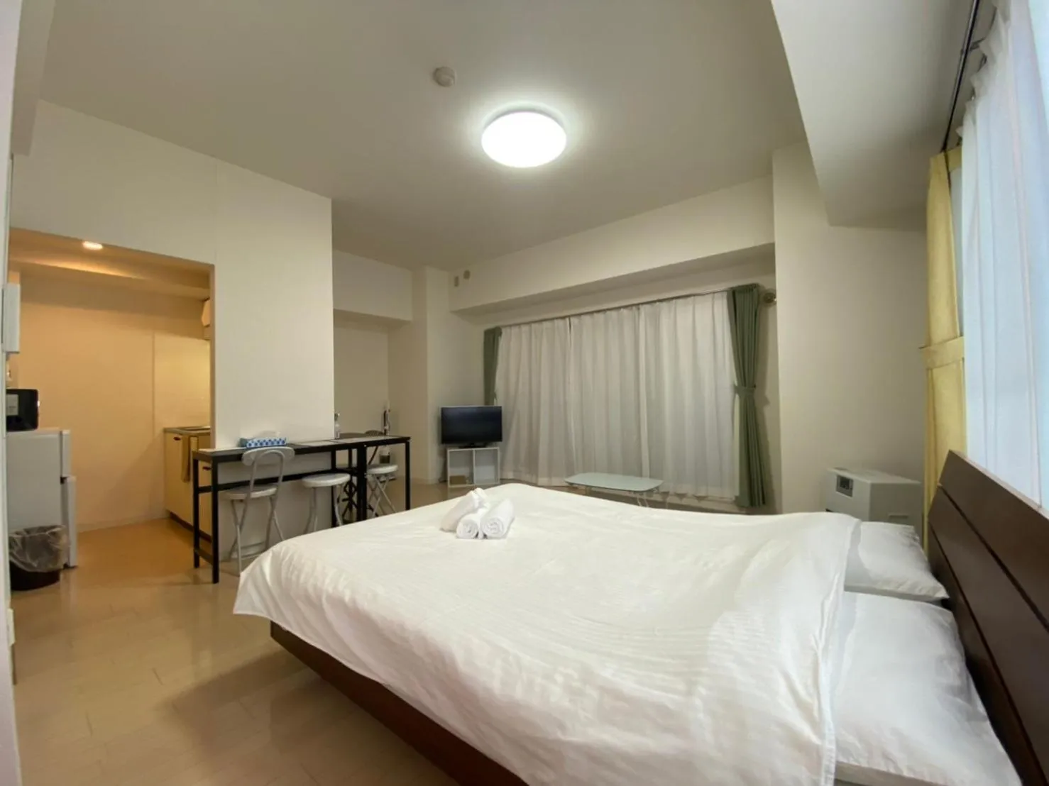 Bed in Downtown area Spacious cozy room Susukino IK301