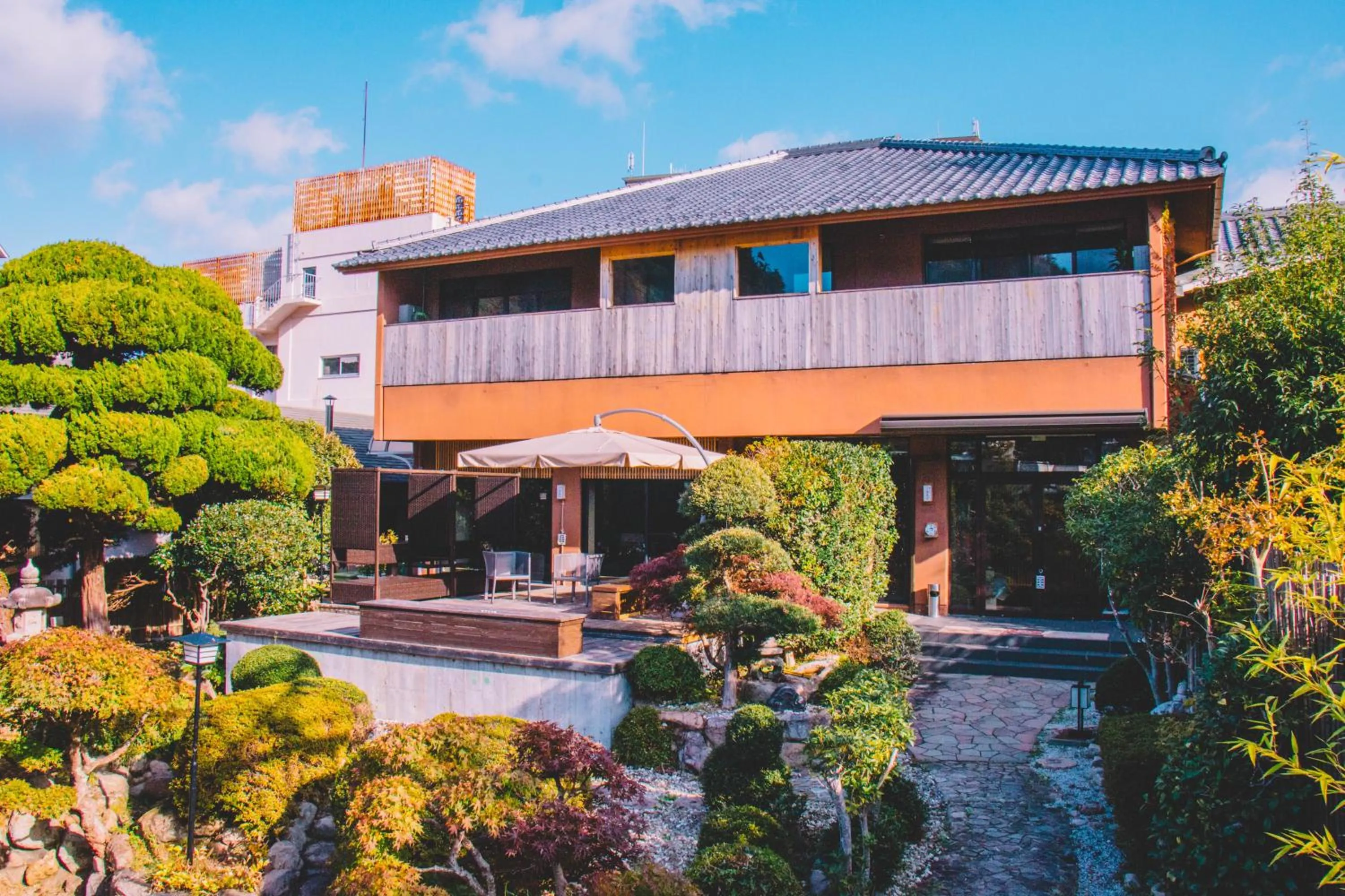 Property building in Waseido Zen