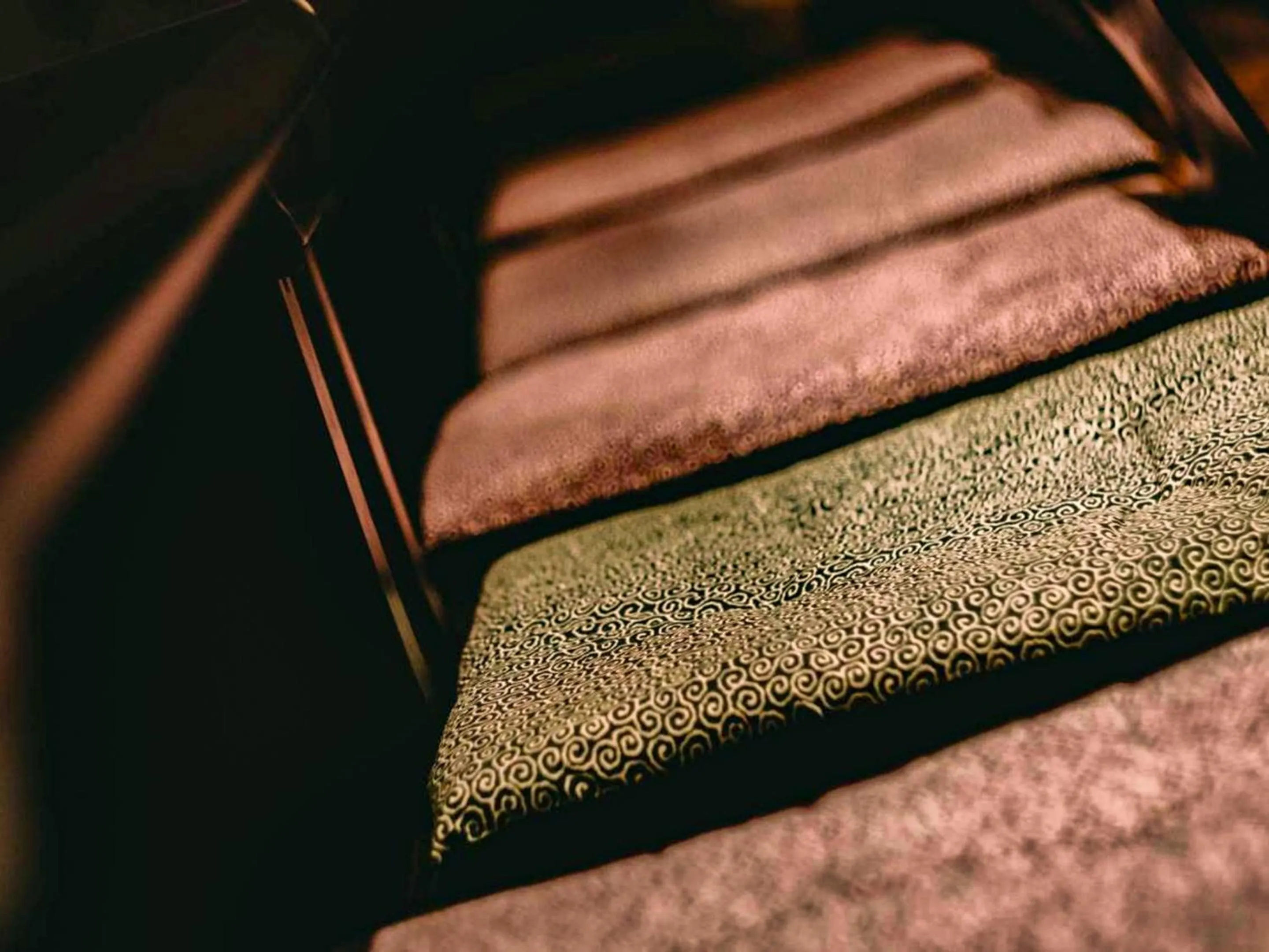 Decorative detail, Bed in Waseido Zen