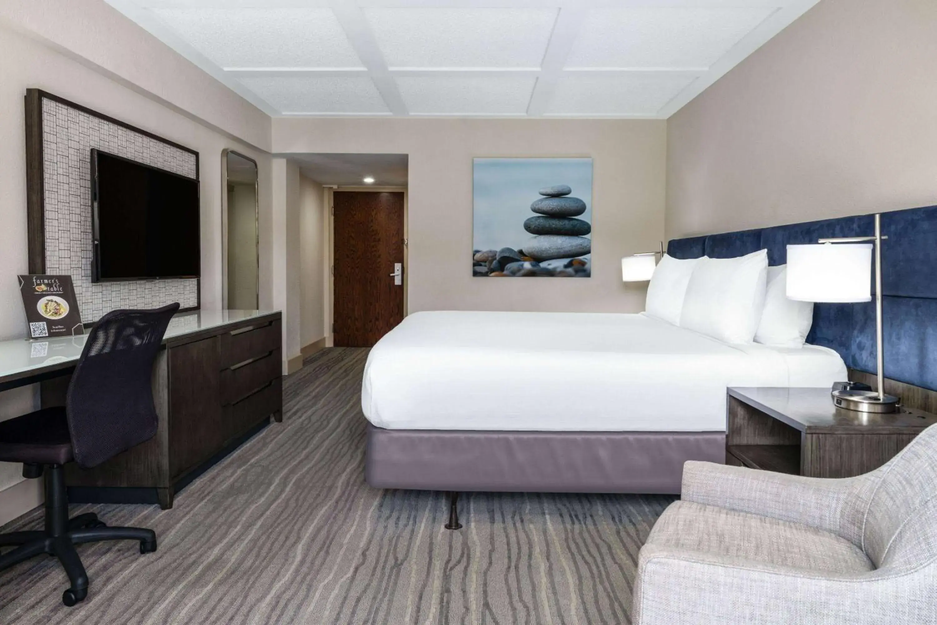 King Room - Non-Smoking in Wyndham Boca Raton Hotel King Room - Non-Smoking in Wyndham Boca Raton Hotel