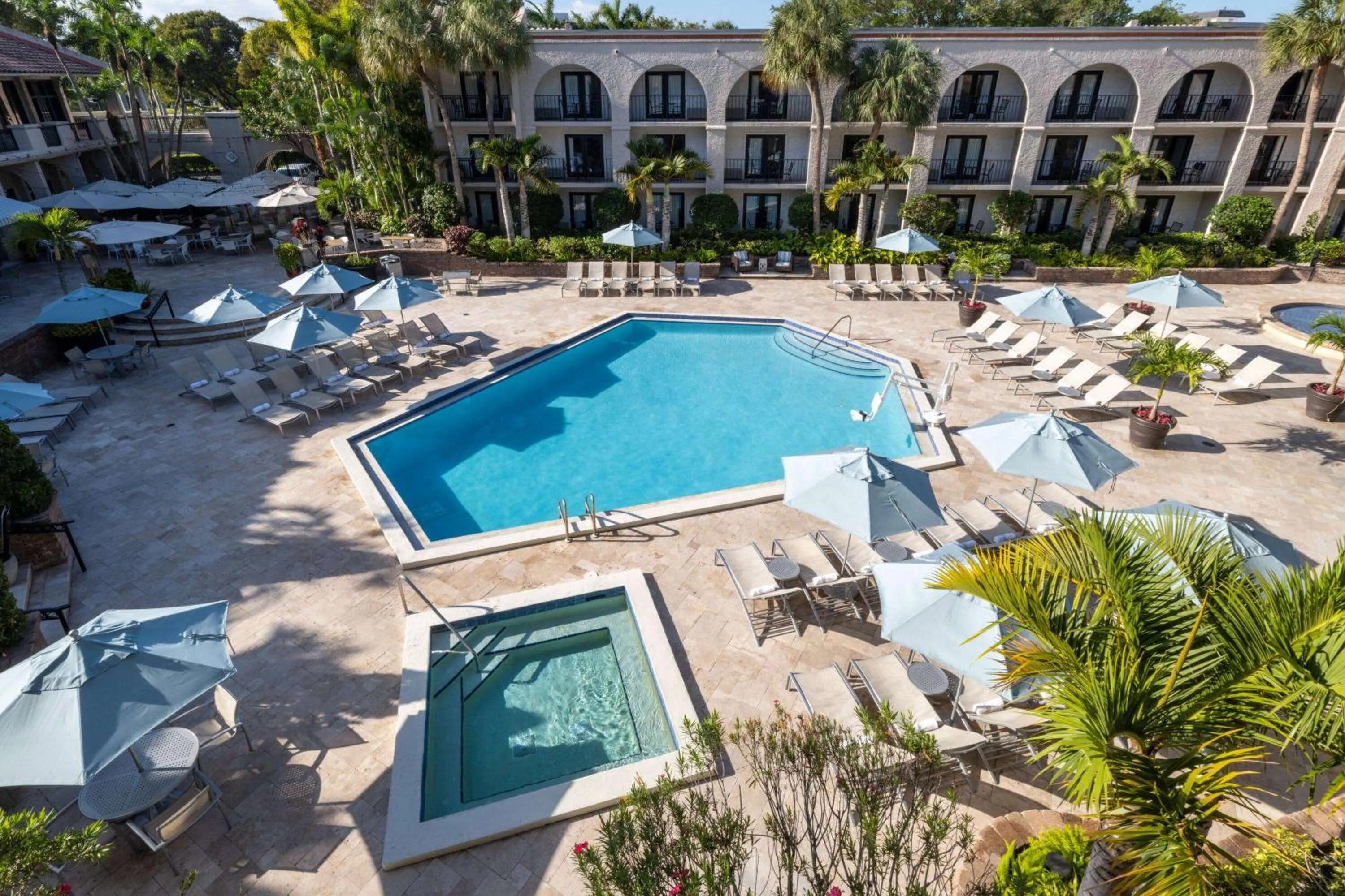 Pool view in Wyndham Boca Raton Hotel