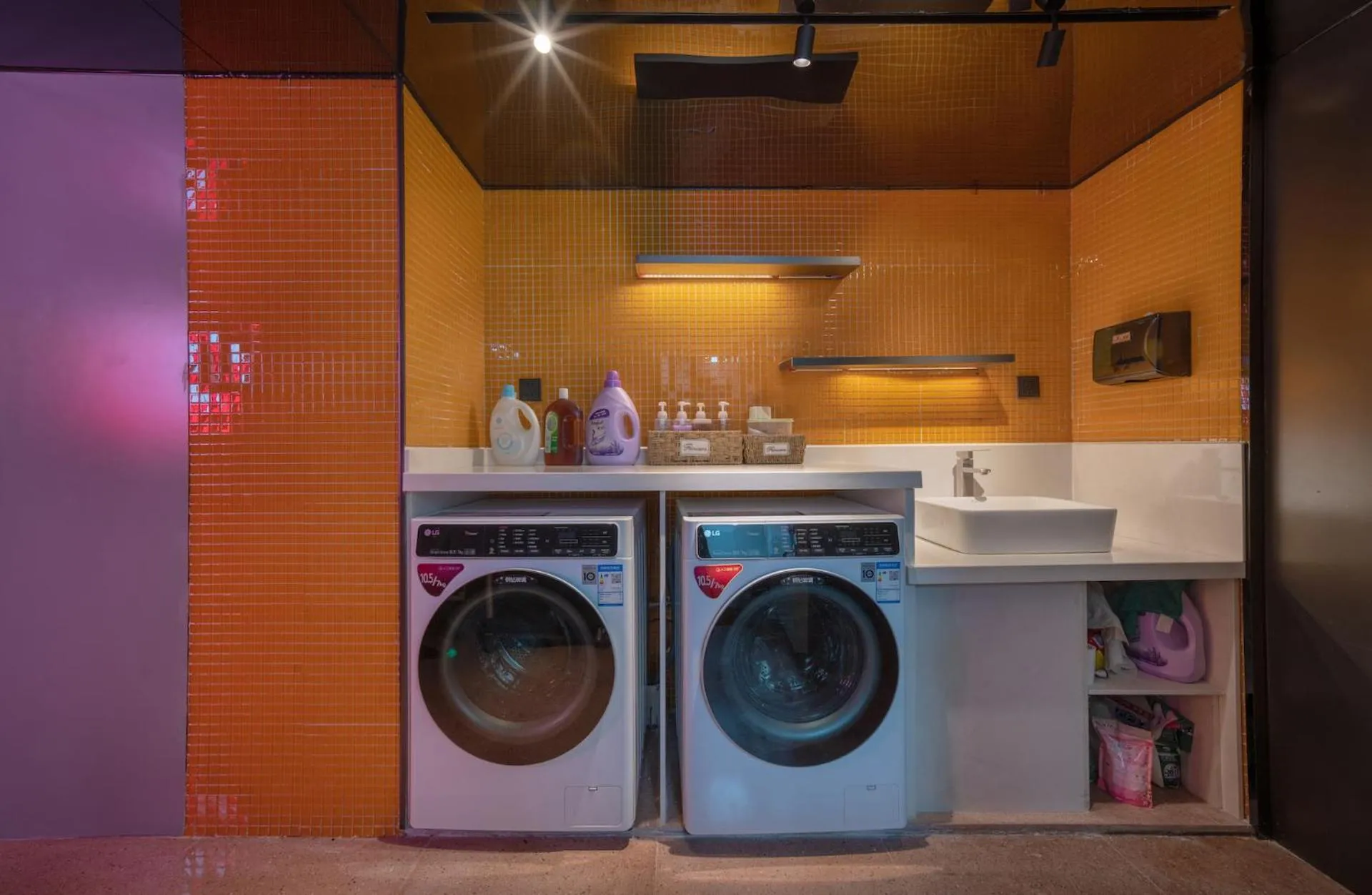 Area and facilities in CityNote Hotel Beijing Road Pedestrian Guangzhou