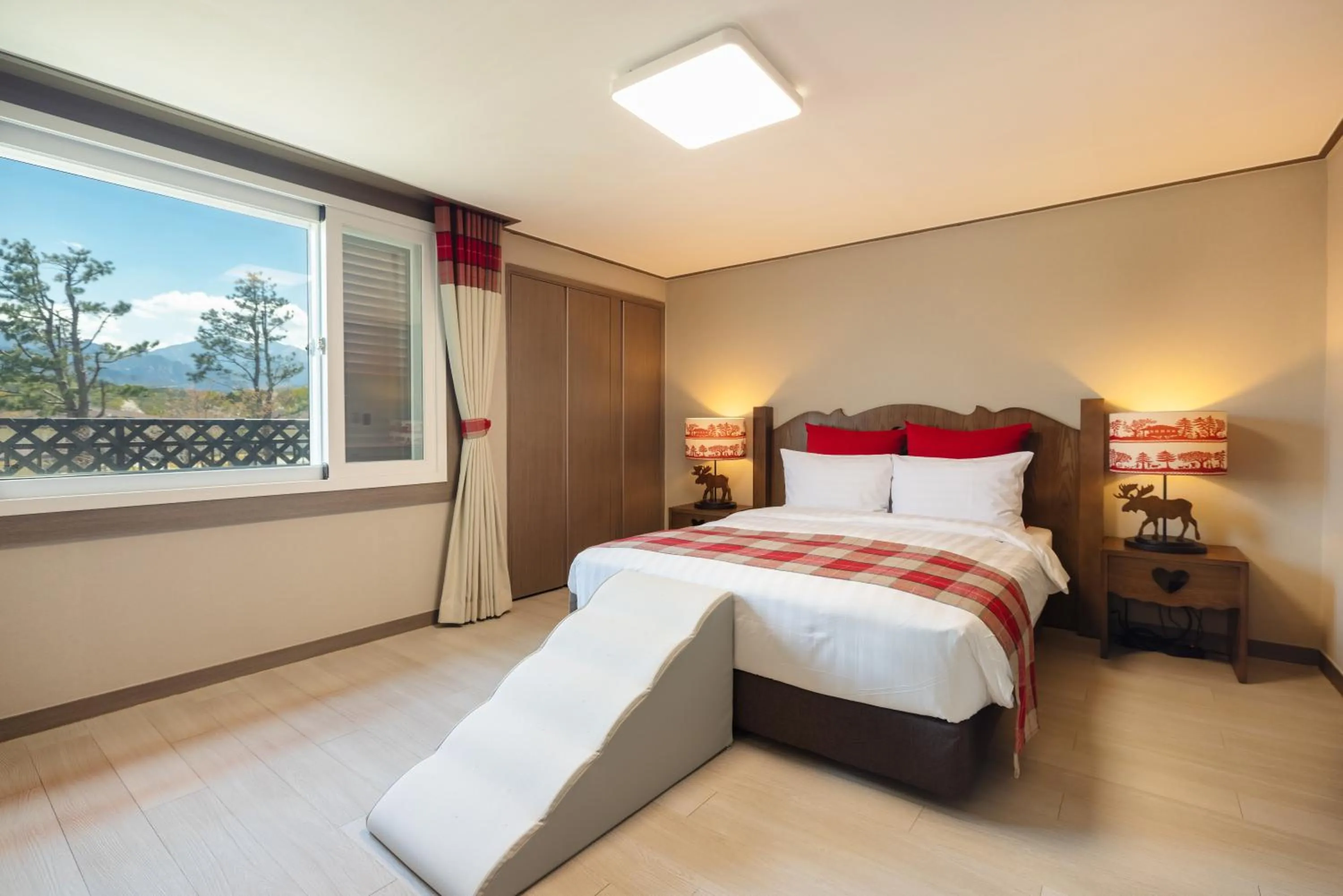 Bedroom, Bed in Kensington Resort Seorak Valley