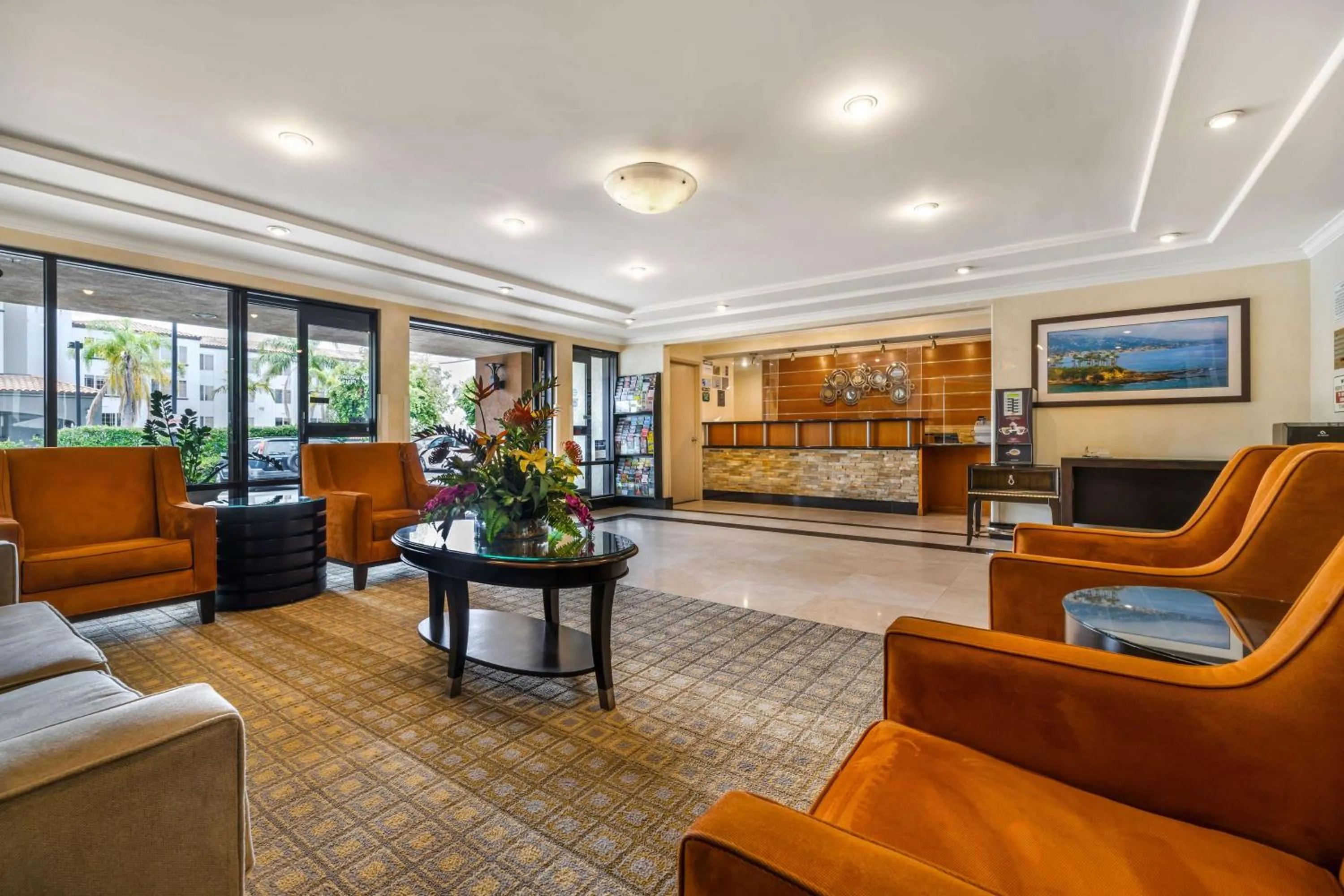 Lobby or reception in Best Western Plus Orange County Airport North