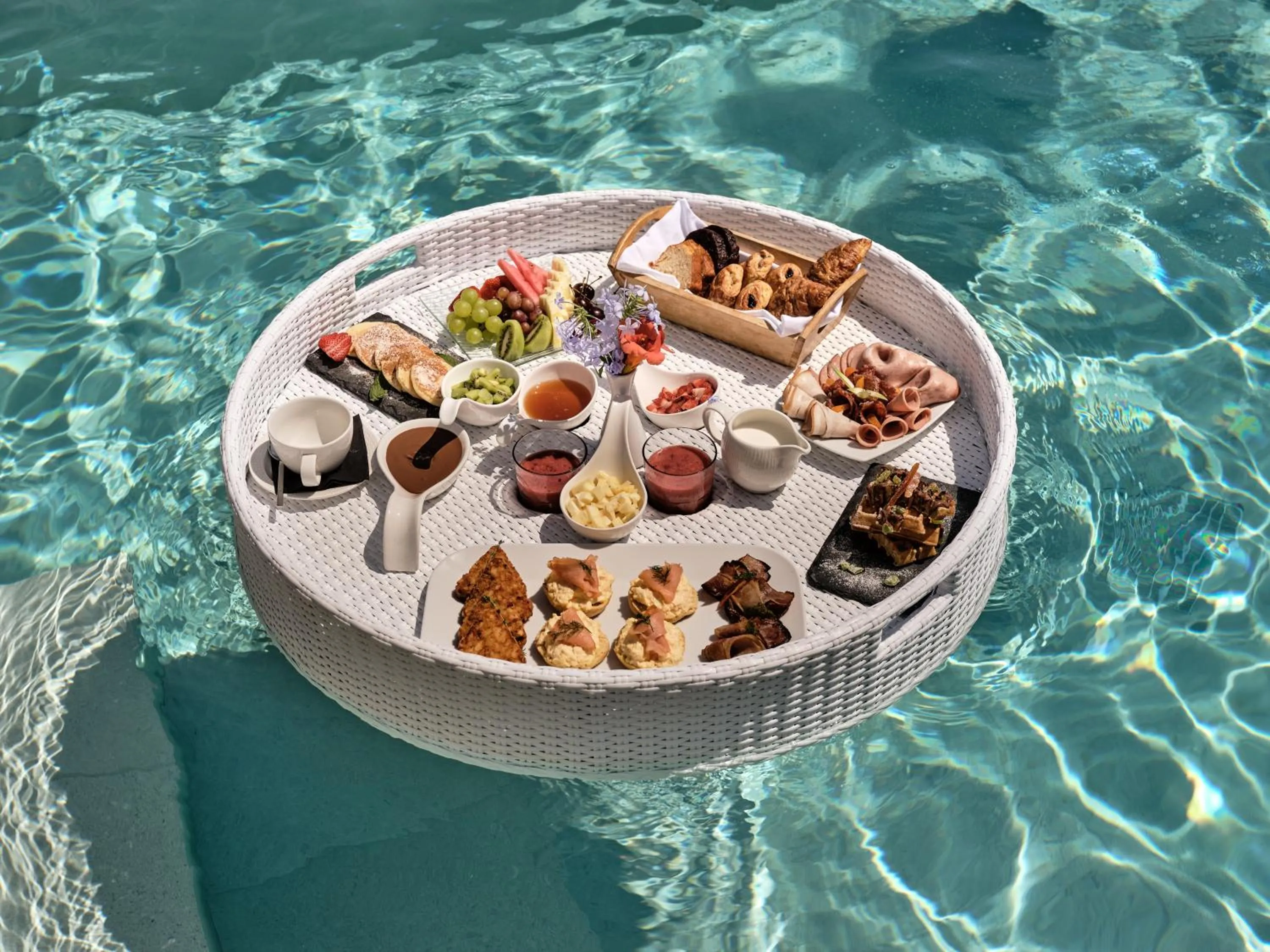 Food and drinks in The Royal Senses Resort & Spa Crete, Curio Collection by Hilton