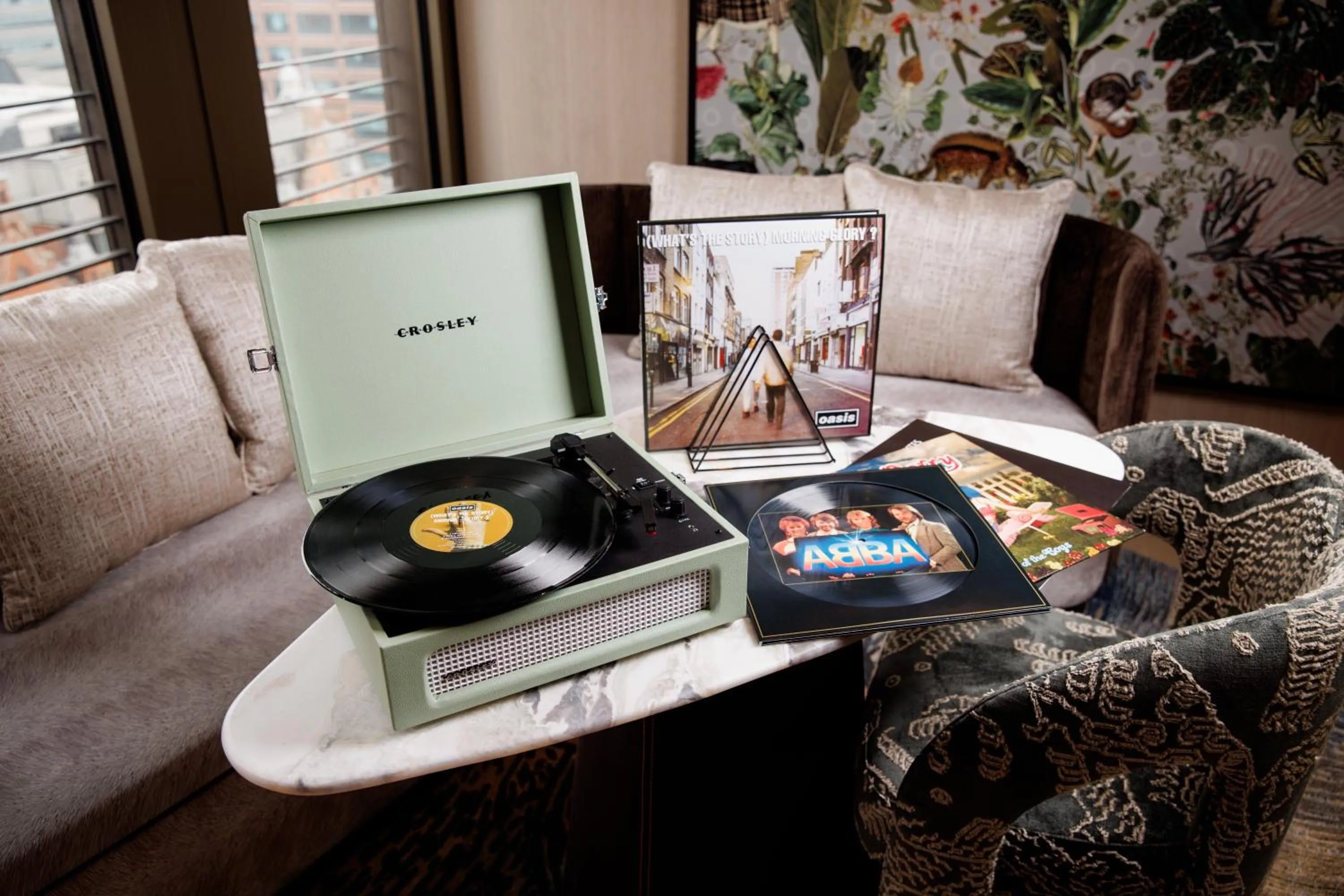 Living room in Pan Pacific London