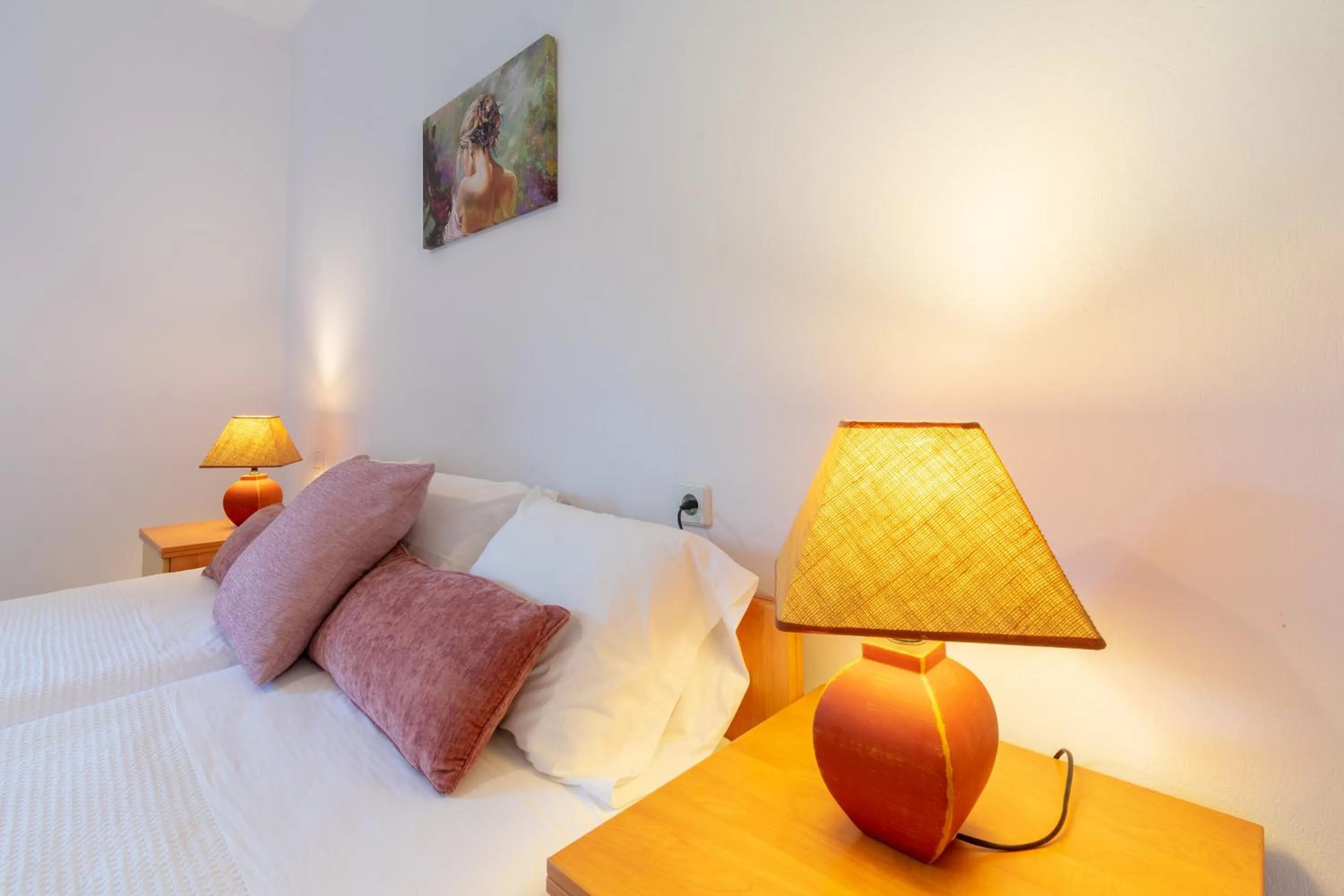 Bed in Rivendell Apartments