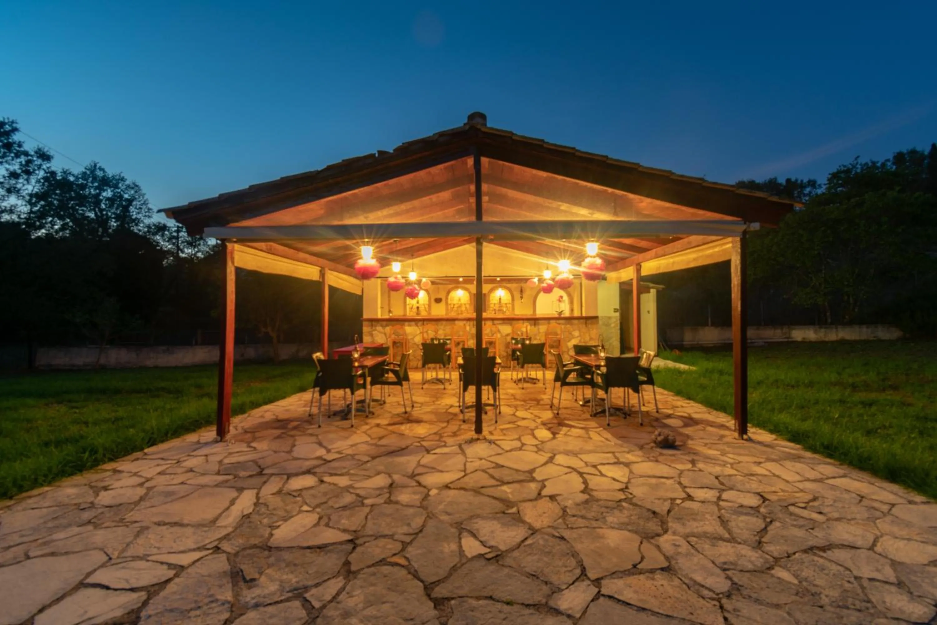 Lounge or bar in Rivendell Apartments