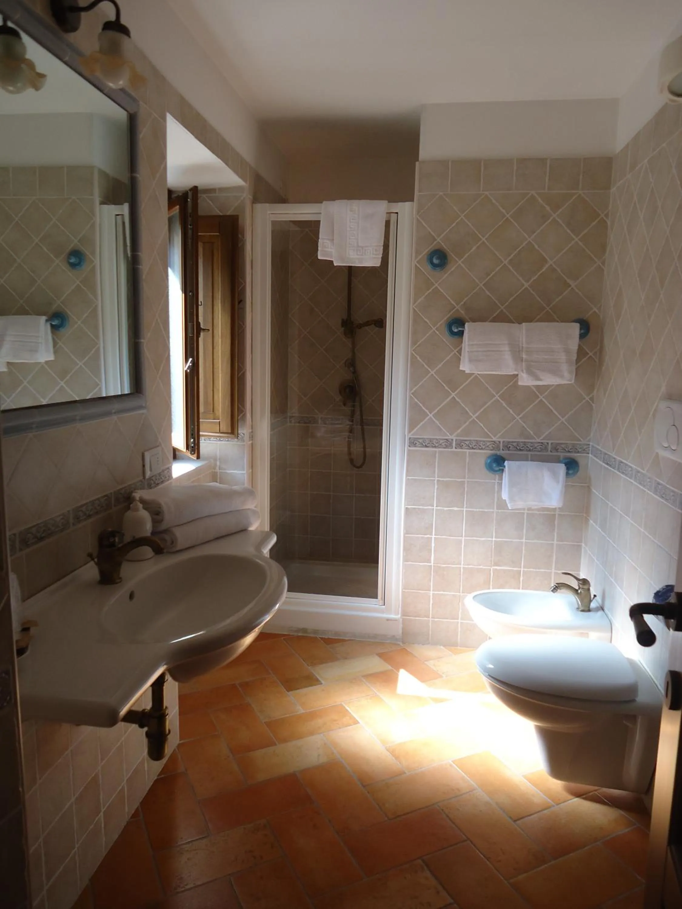 Bathroom, Bed in La Dimora di d'Annunzio