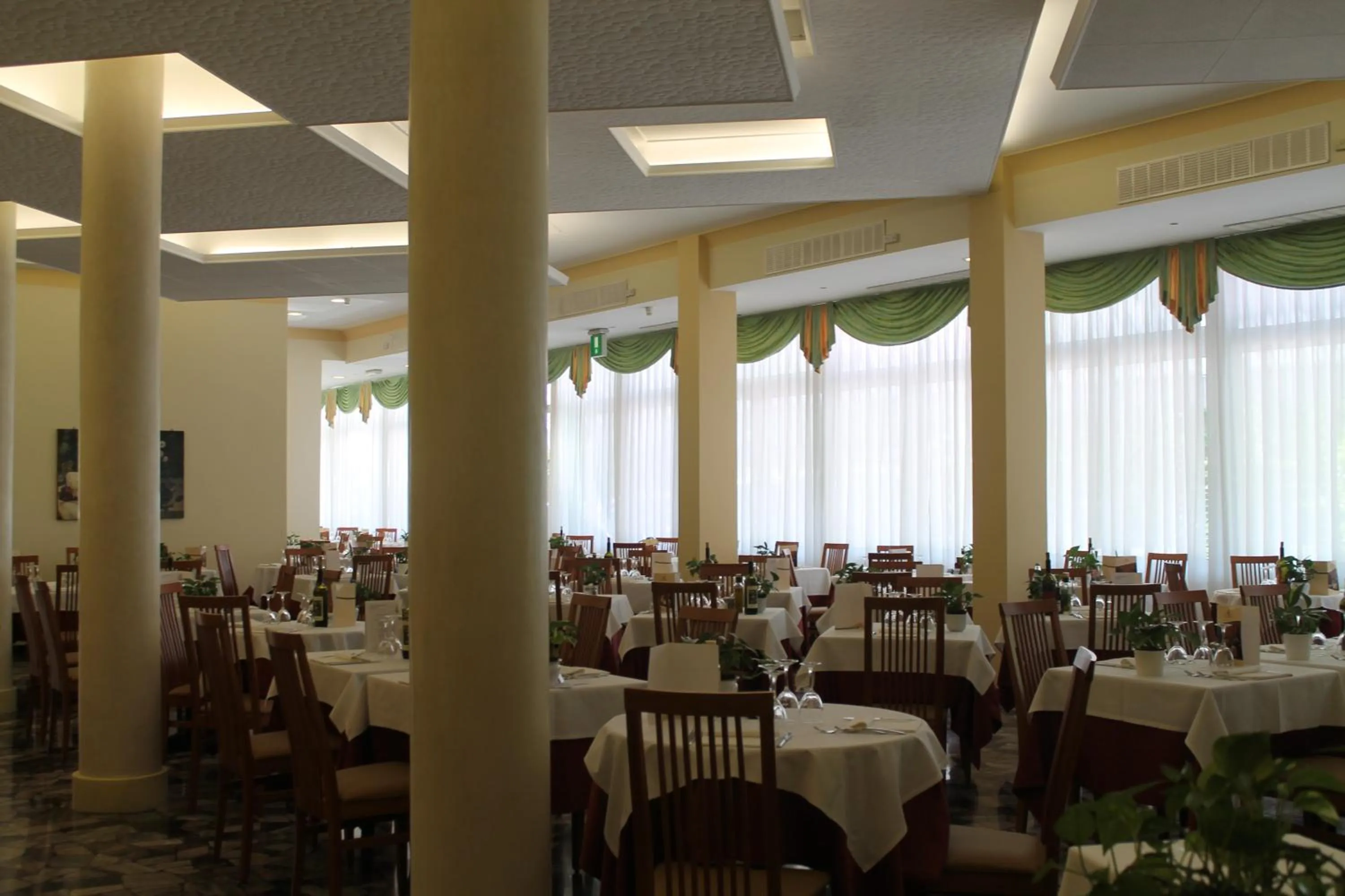 Restaurant/places to eat in Terme Villa Pace