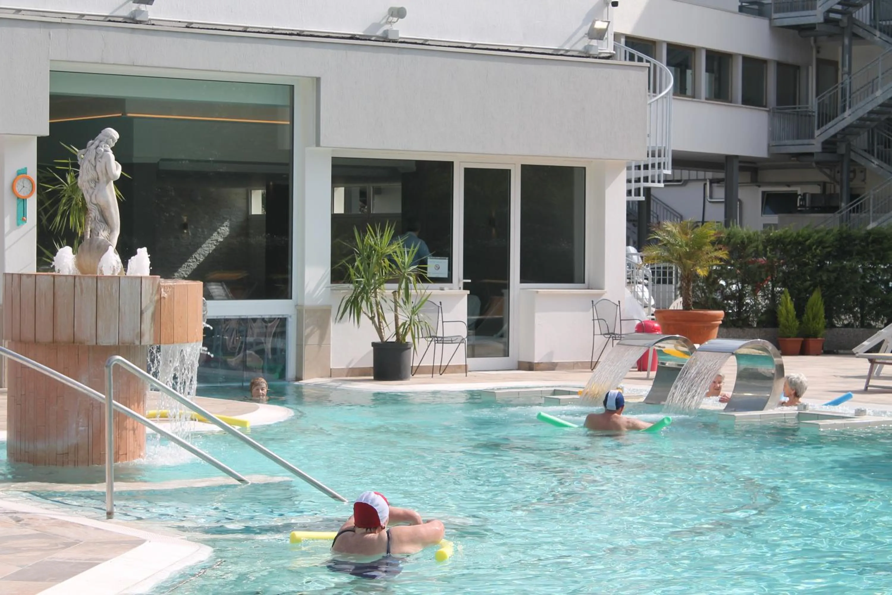 Swimming pool in Terme Villa Pace