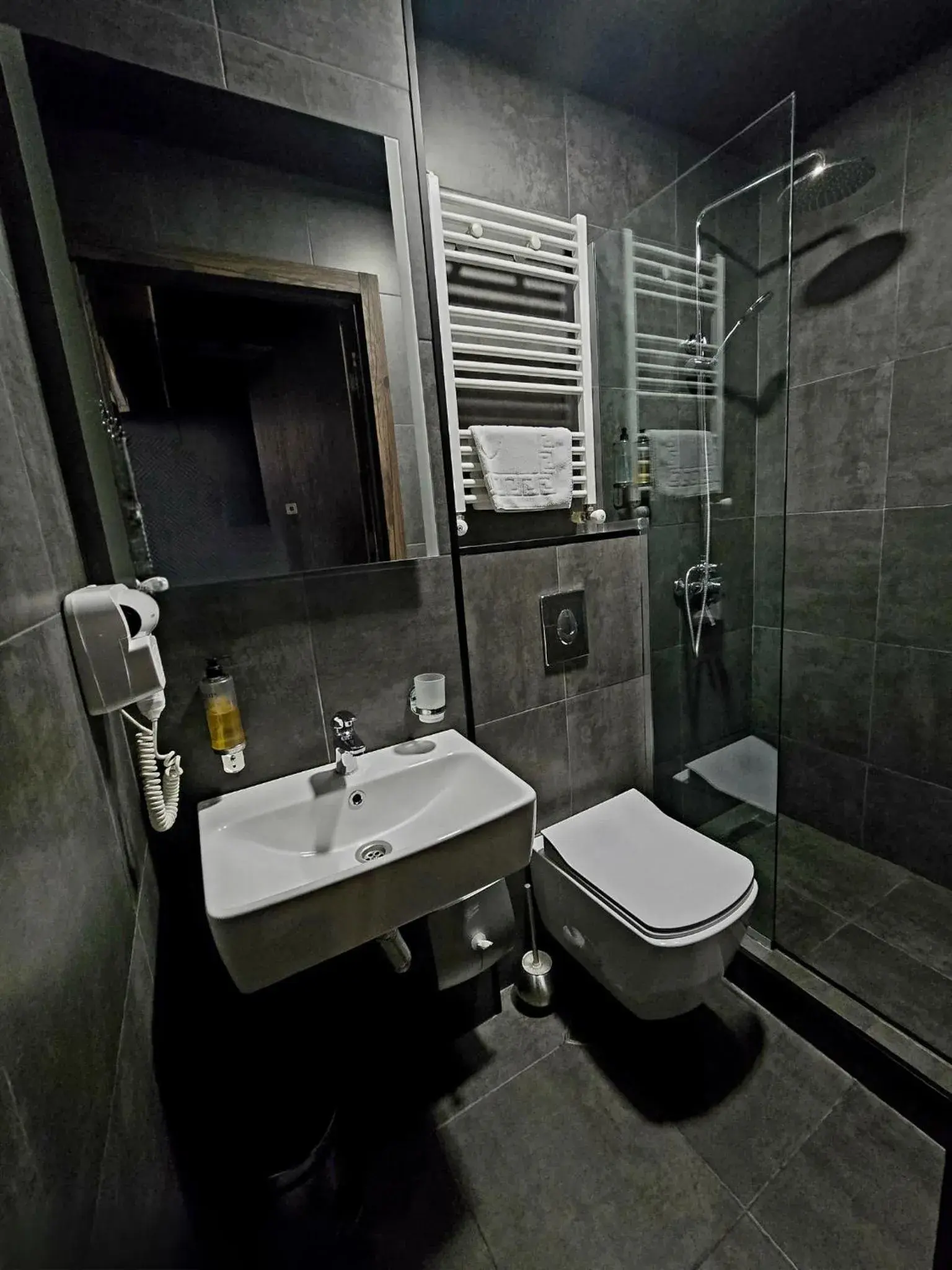 Single Room in Apart Hotel West Single Room in Apart Hotel West