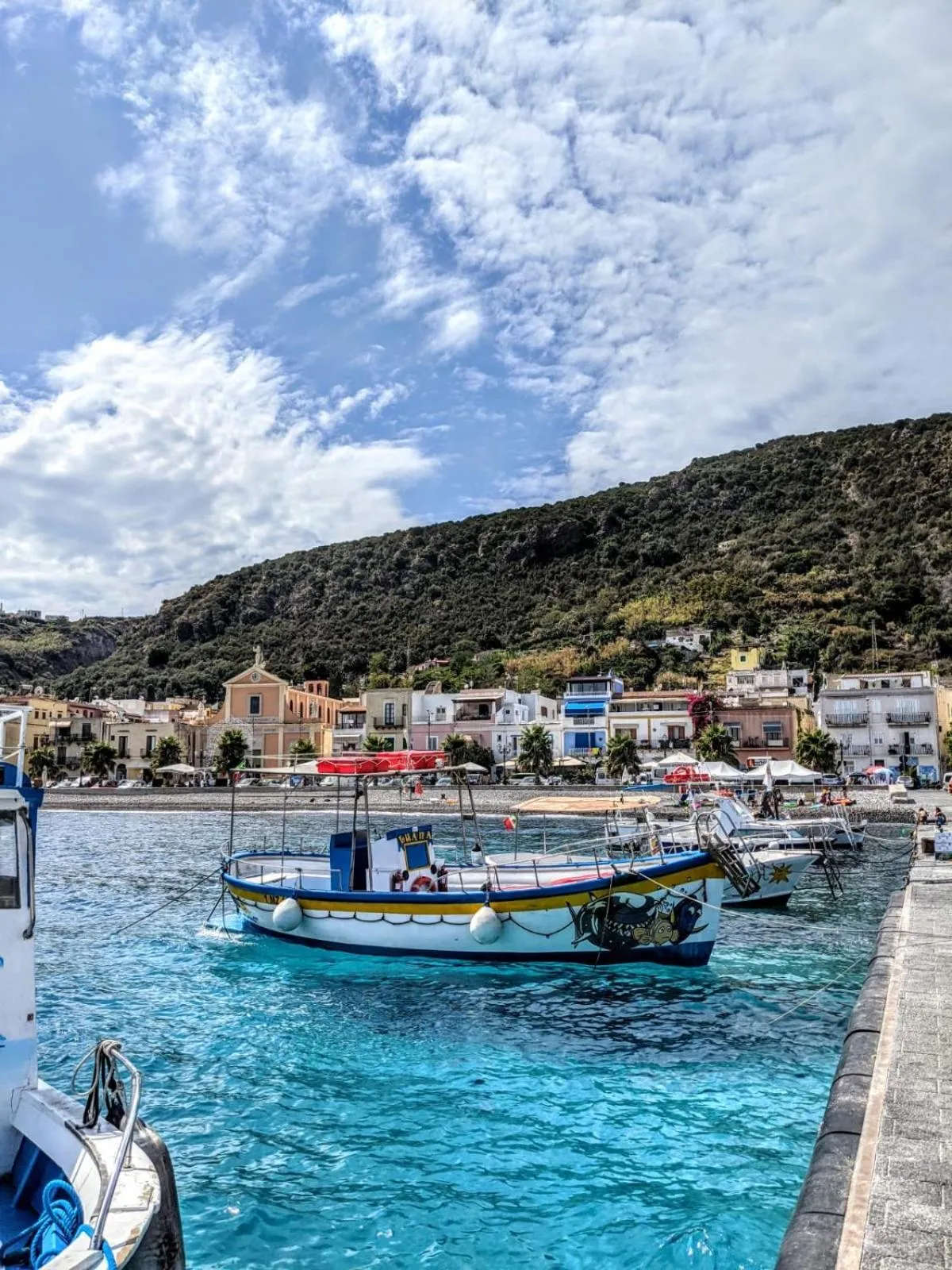 Neighbourhood in B&B Al Salvatore Di Lipari