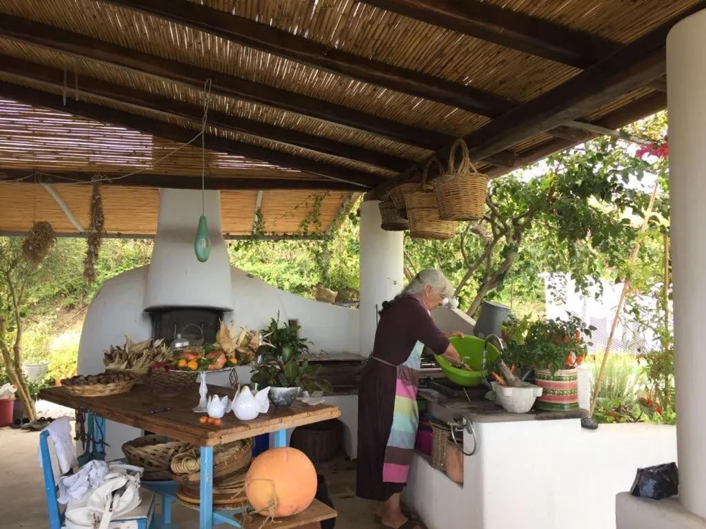 Patio in B&B Al Salvatore Di Lipari