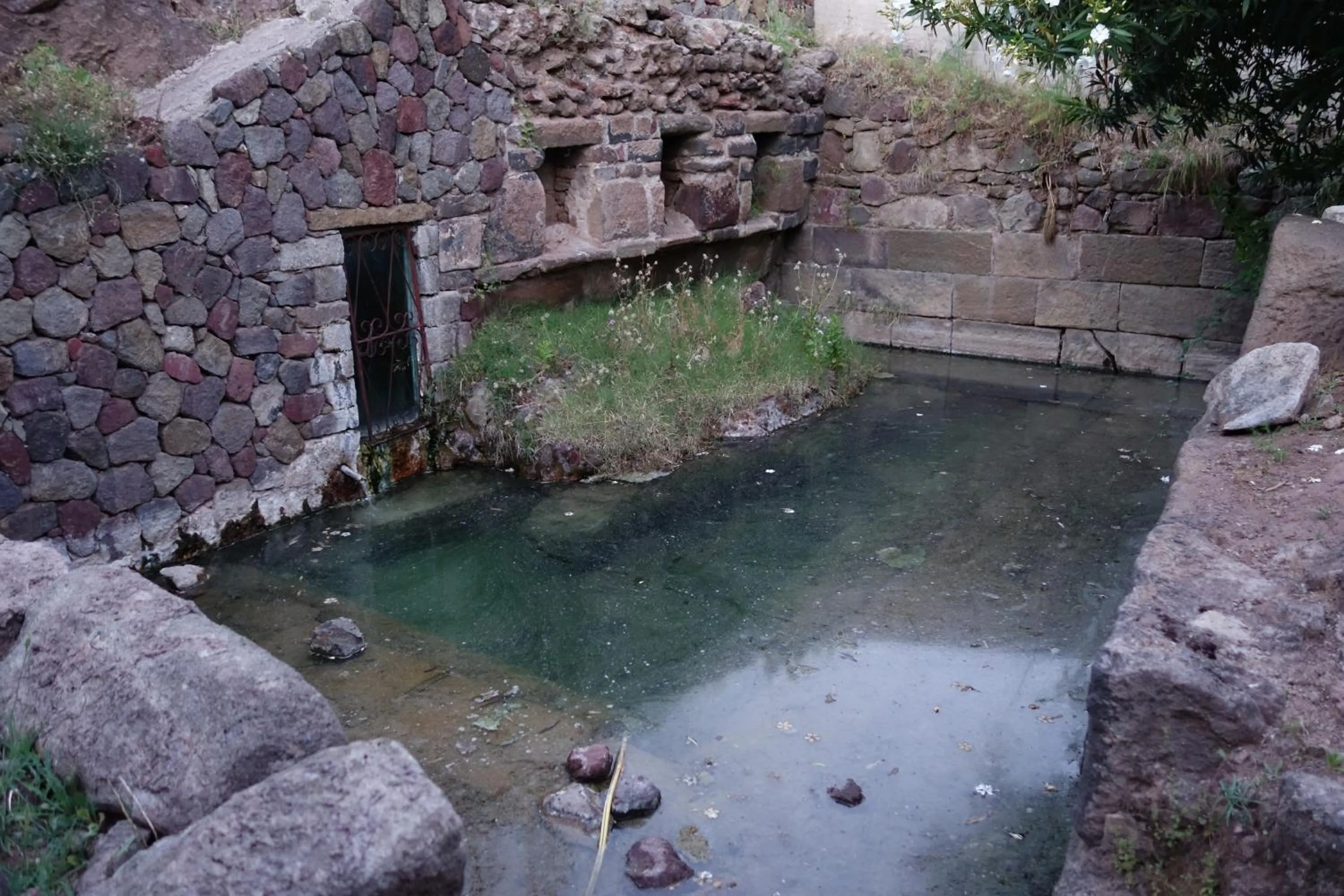 Hot Spring Bath in B&B Al Salvatore Di Lipari