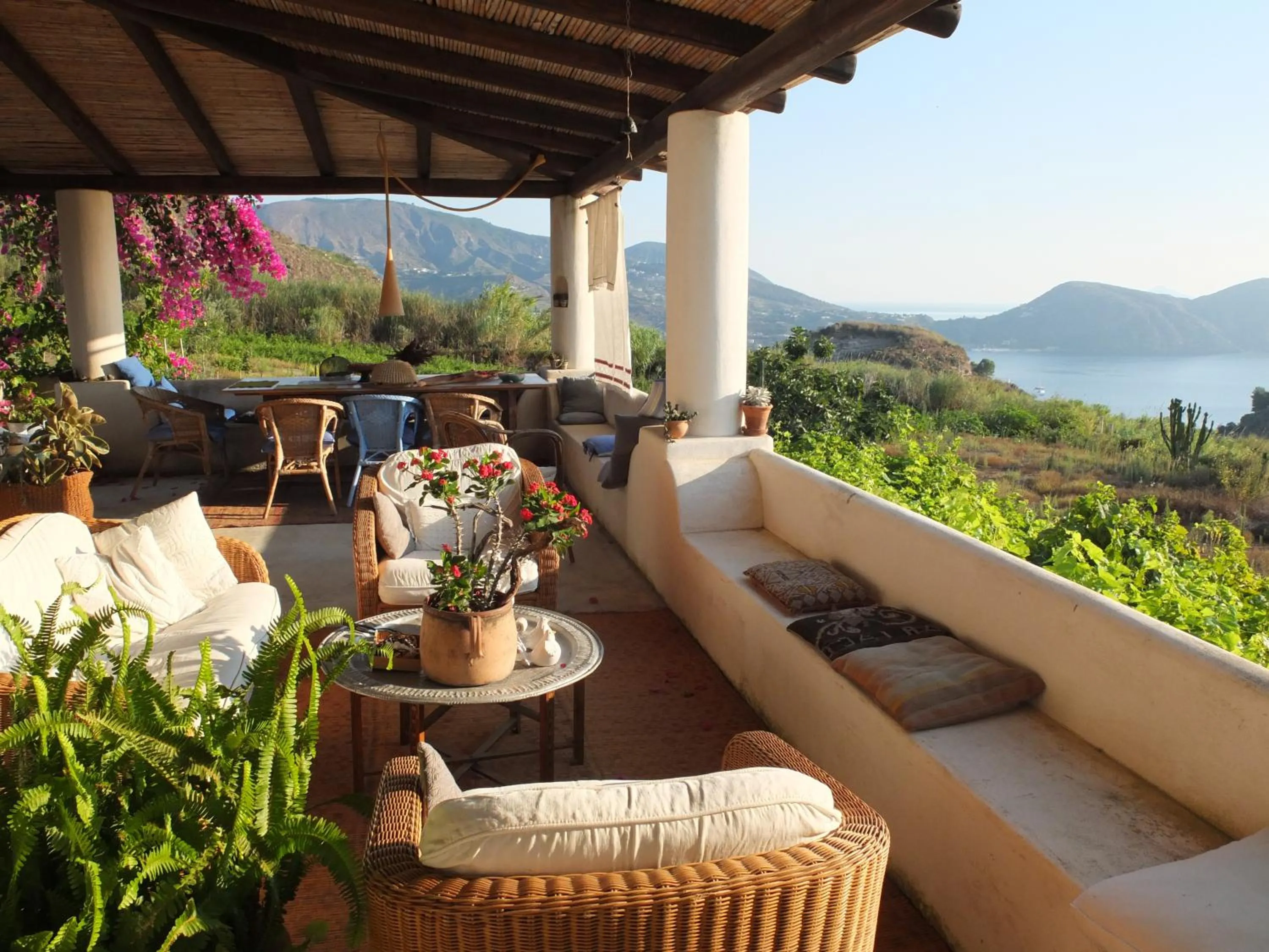 Patio in B&B Al Salvatore Di Lipari