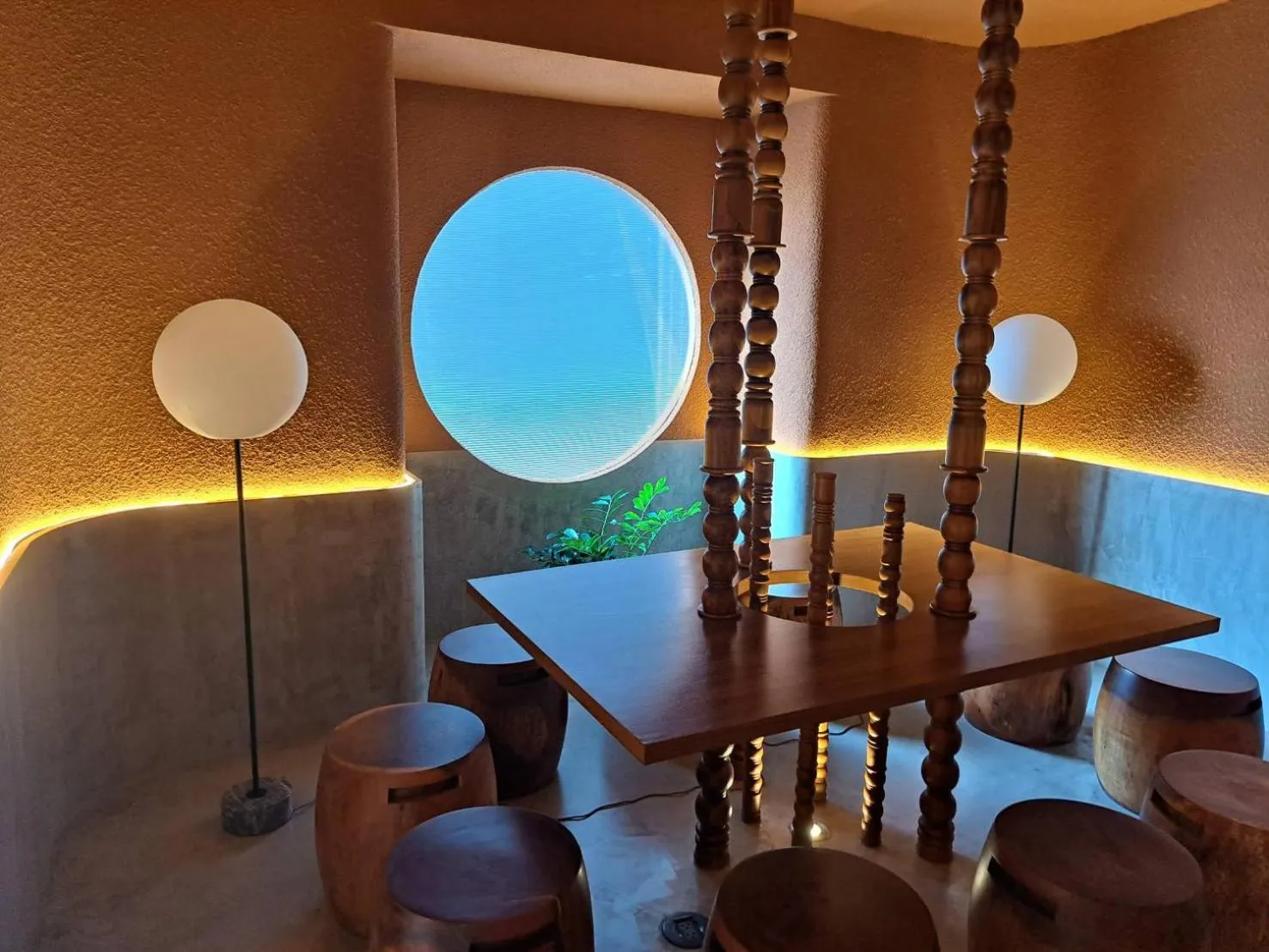 Lobby or reception in Mai Hotel Chiang Mai ใหม่โฮเทล เชียงใหม่