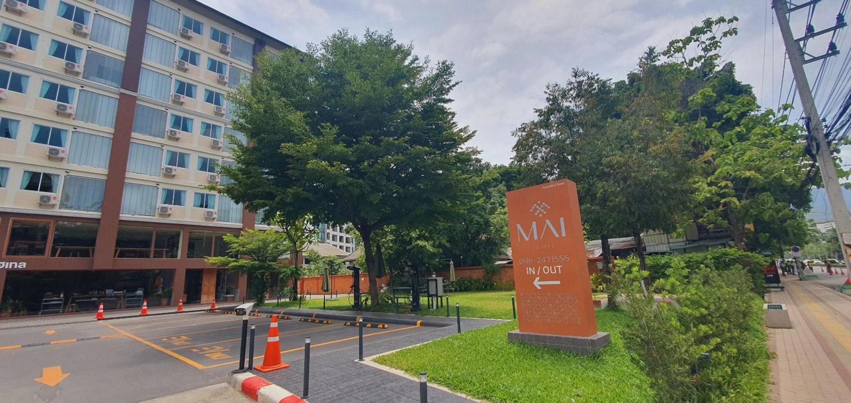 Facade/entrance in Mai Hotel Chiang Mai ใหม่โฮเทล เชียงใหม่