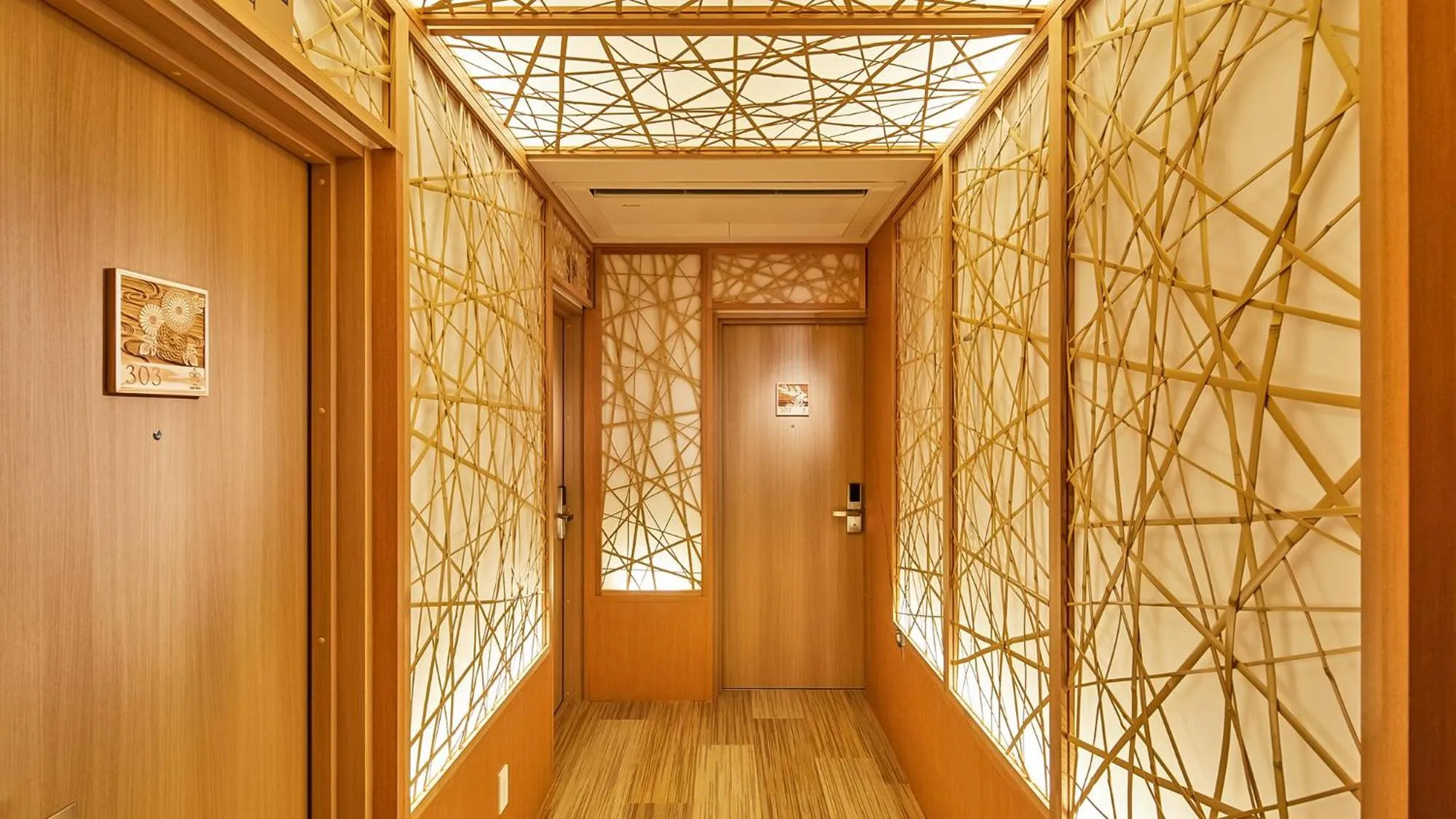 Decorative detail in Stay SAKURA Tokyo Shinjuku Hyakukura