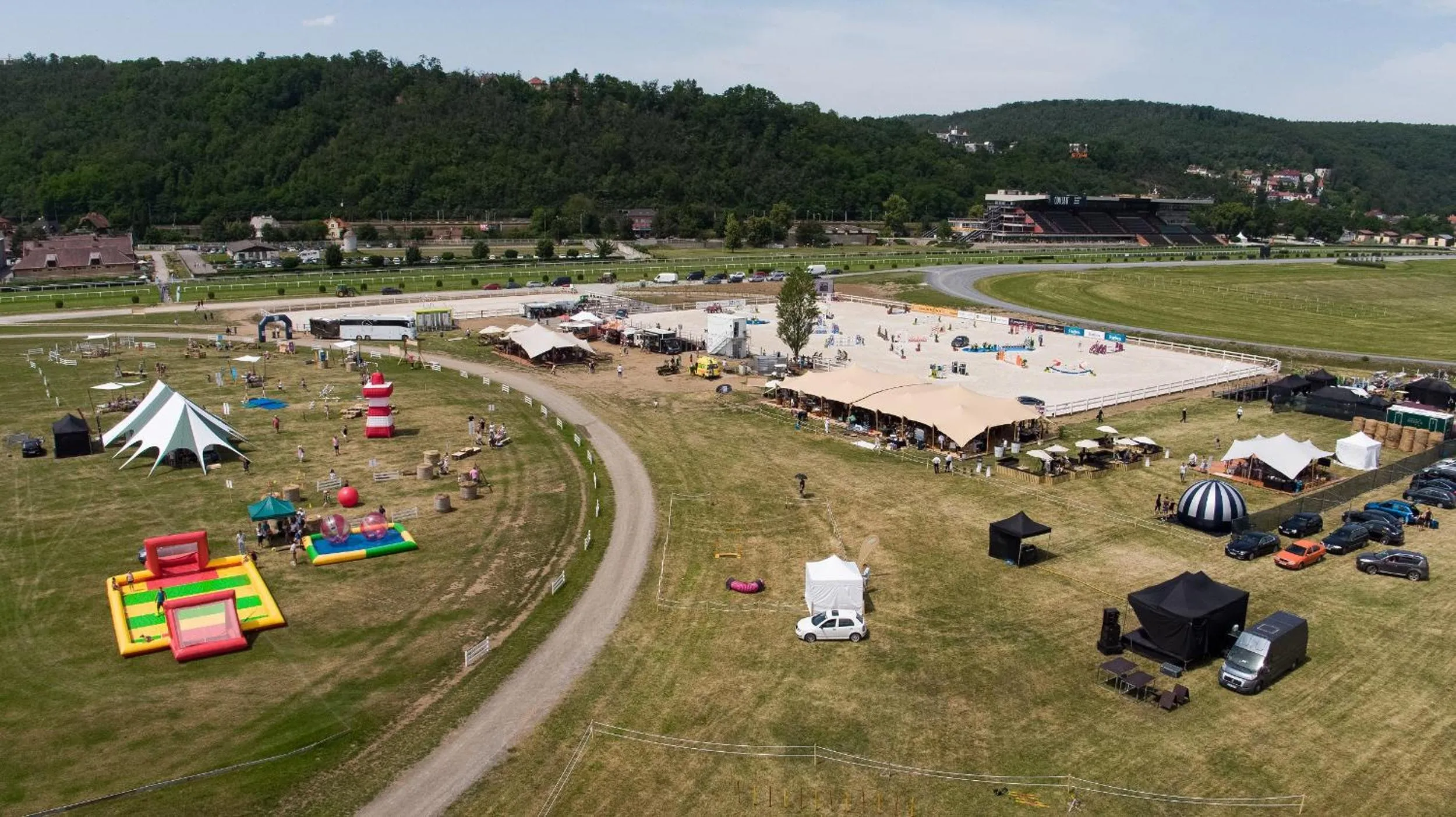 Property building in B&B Chuchle Arena Praha