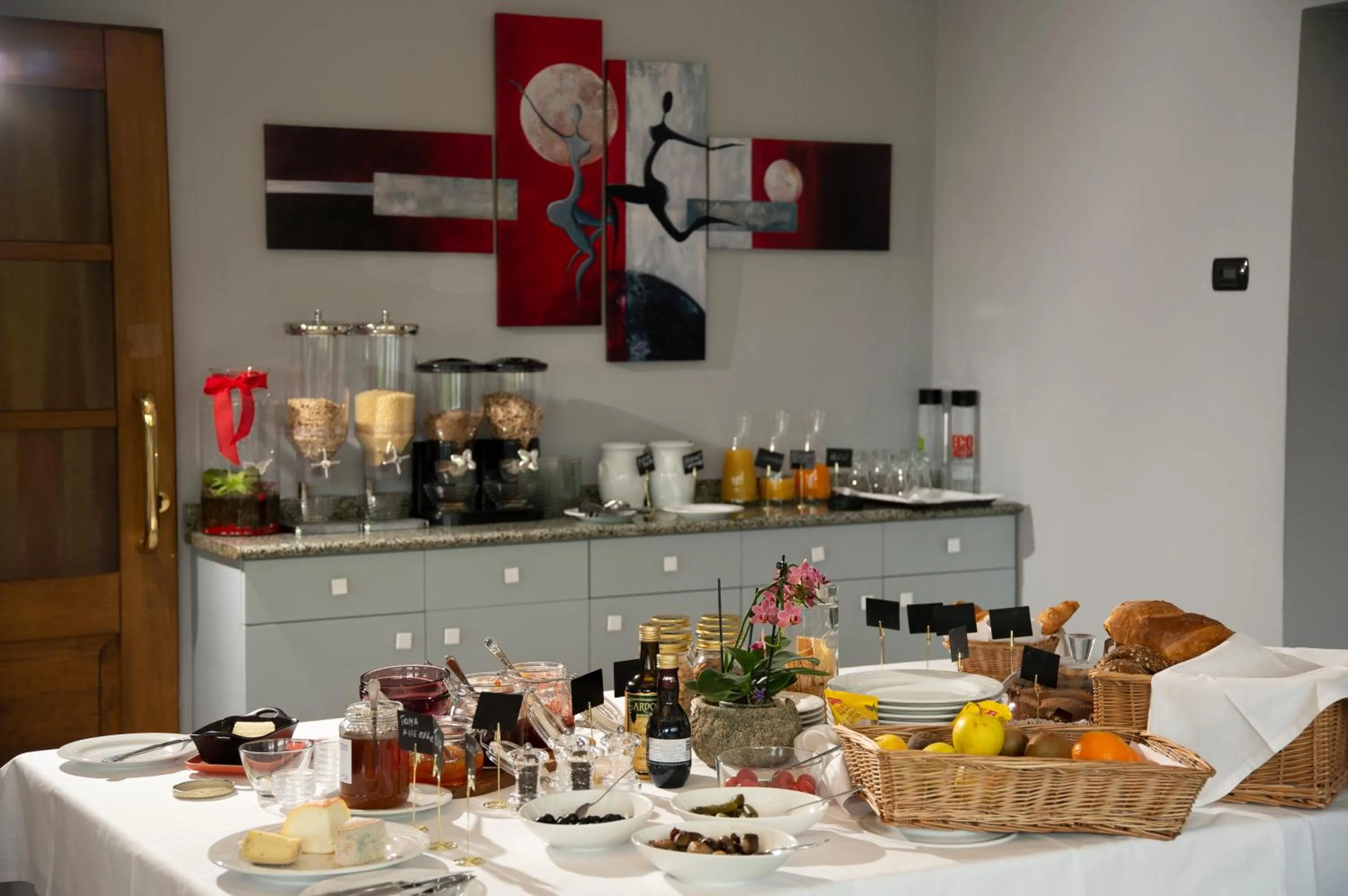 Buffet breakfast in Hotel Giardino